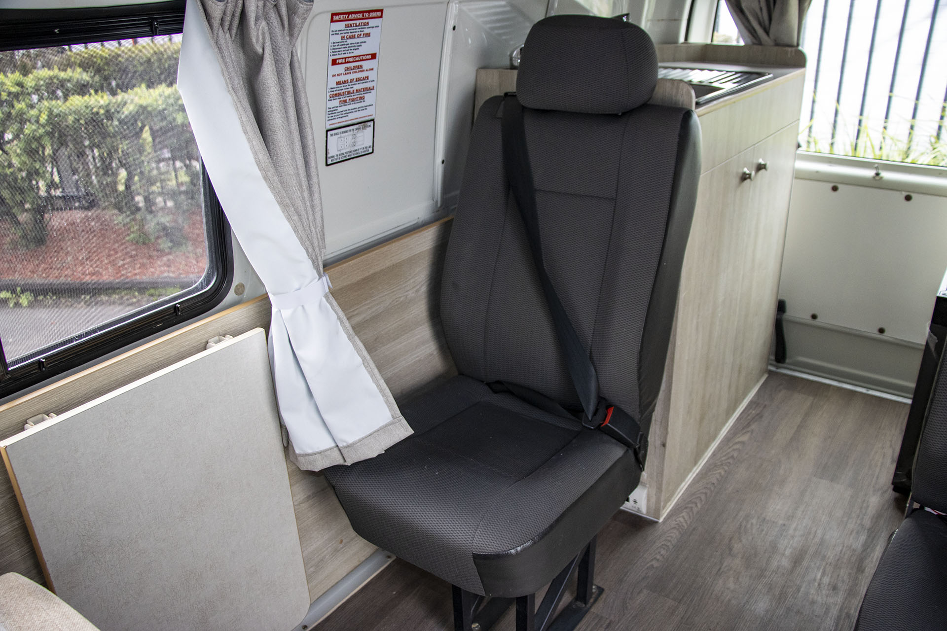 Carousel Popup Thumnails 14 - 2018 Kea HiTop T490 Toyota 2 Berth