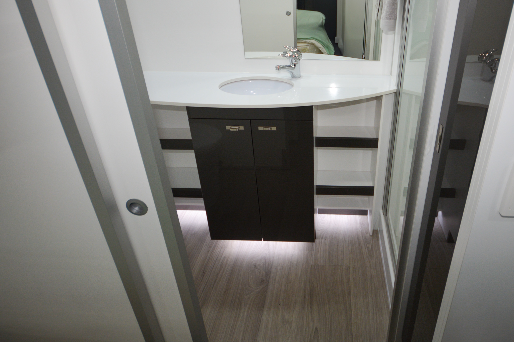 Carousel Popup Thumnails 36 - 2024 Windsor Simpson Fiat 4 Berth