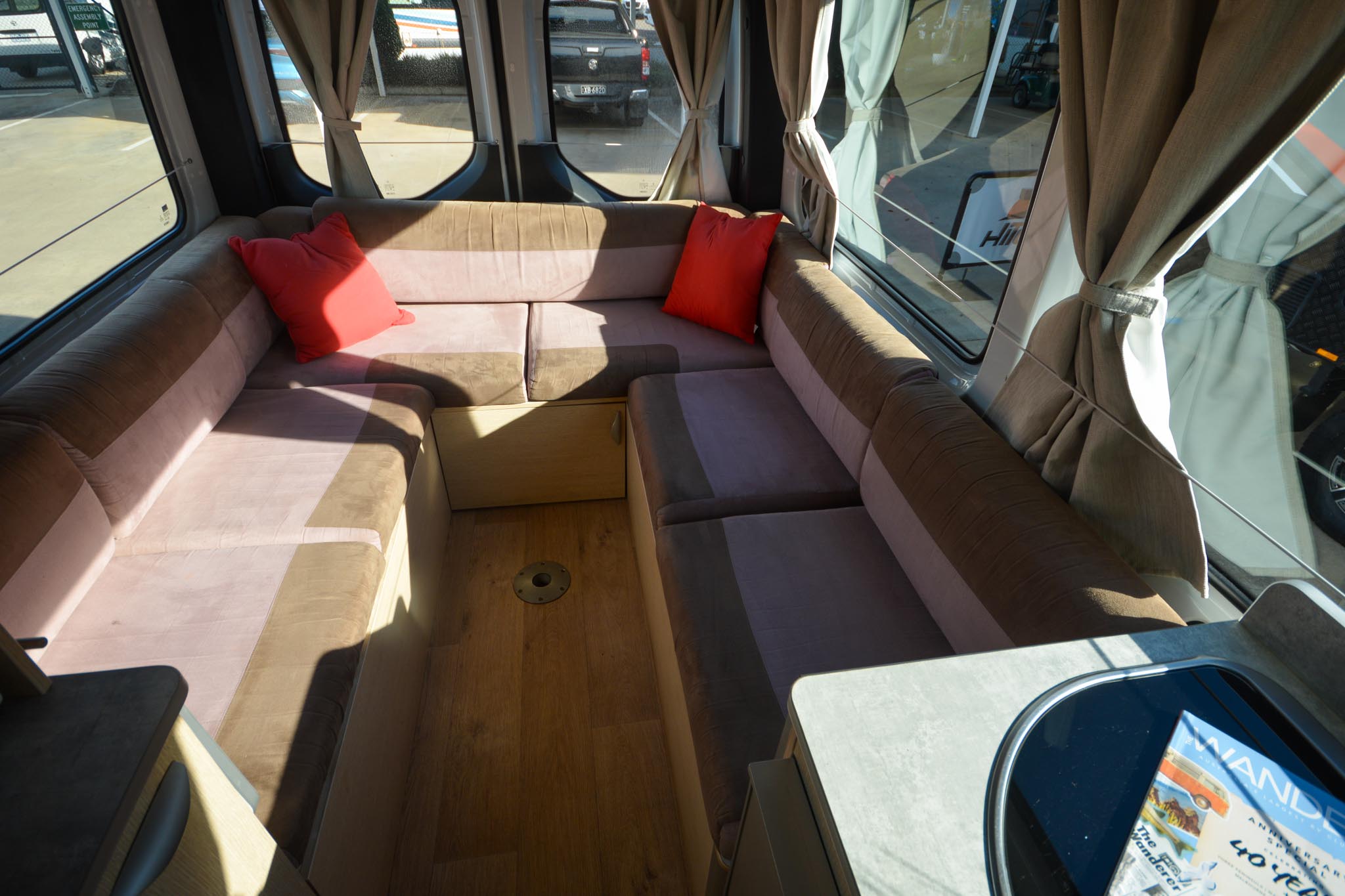 Carousel Popup Thumnails 22 - 2022 Kea Nomad M700 Mercedes 3 Berth
