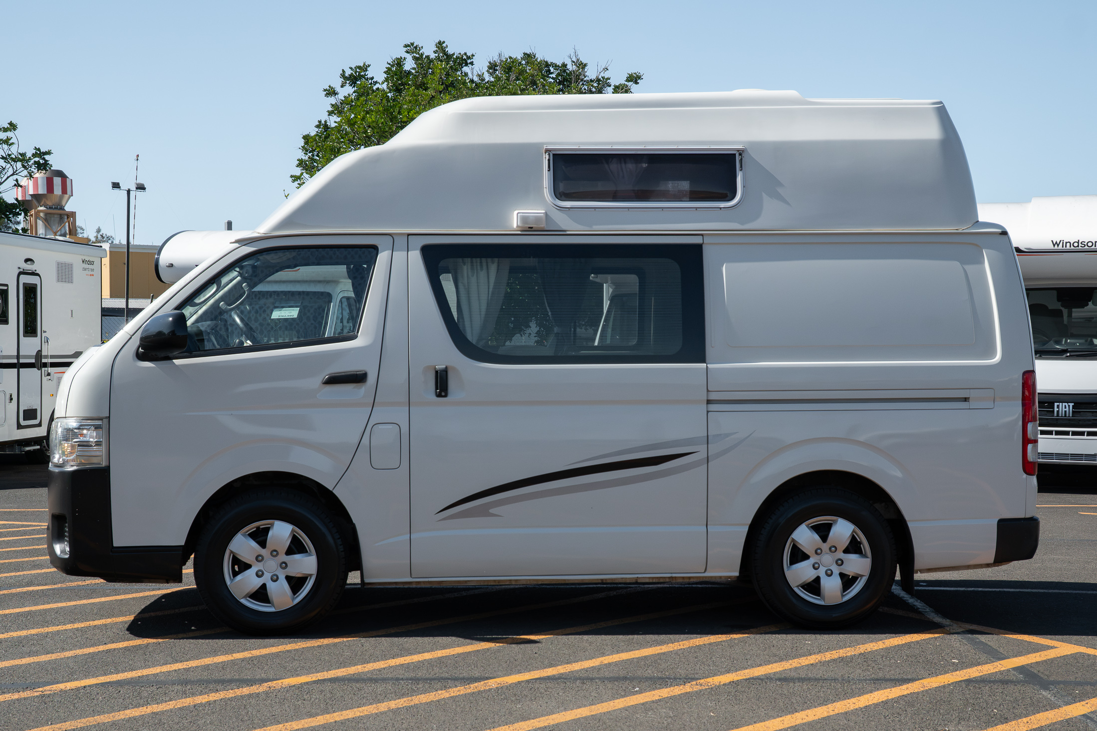 Carousel Popup Thumnails 9 - 2018 Talvor Endeavour Toyota 4 Berth