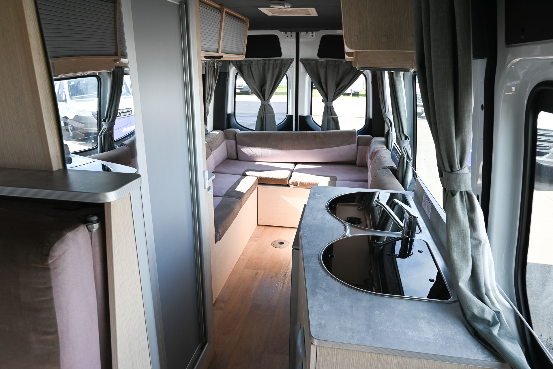 Carousel Popup Thumnails 19 - 2021 Kea Nomad M700 Mercedes 3 Berth