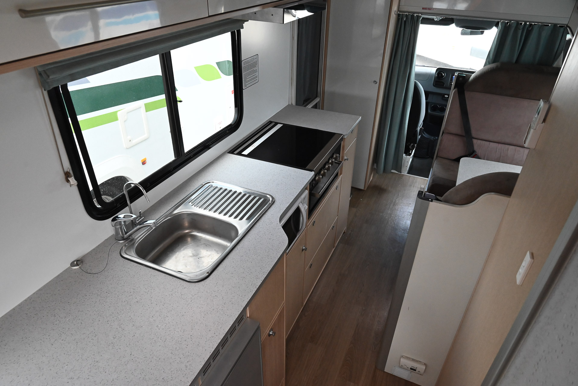 Carousel Popup Thumnails 26 - 2021 Kea River M721 Mercedes 6 Berth