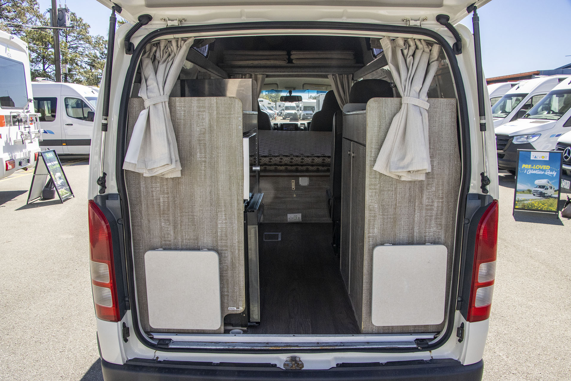 Carousel Popup Thumnails 28 - 2018 Talvor Endeavour Toyota 4 Berth