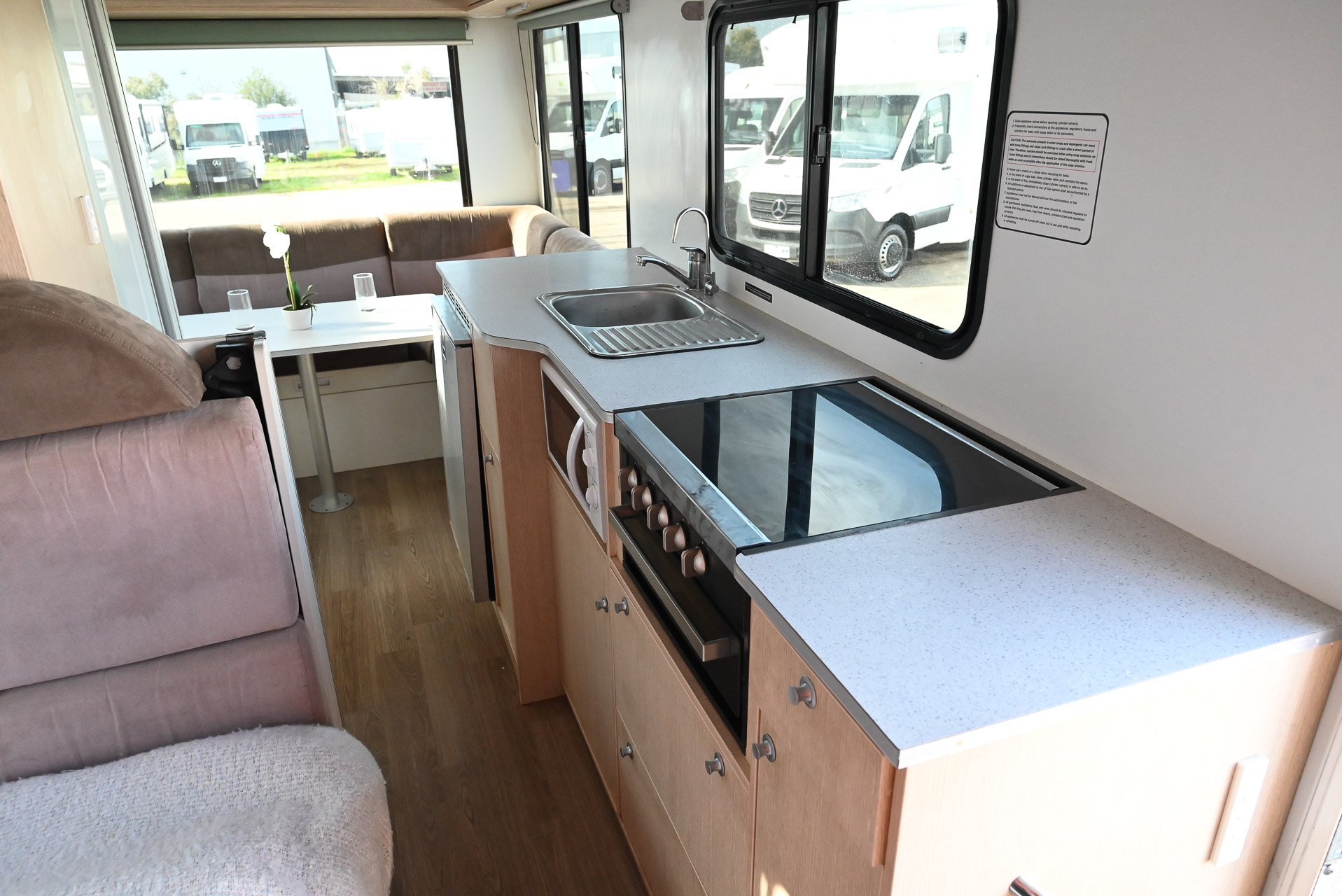 Carousel Popup Thumnails 19 - 2021 Kea River M721 Mercedes 6 Berth