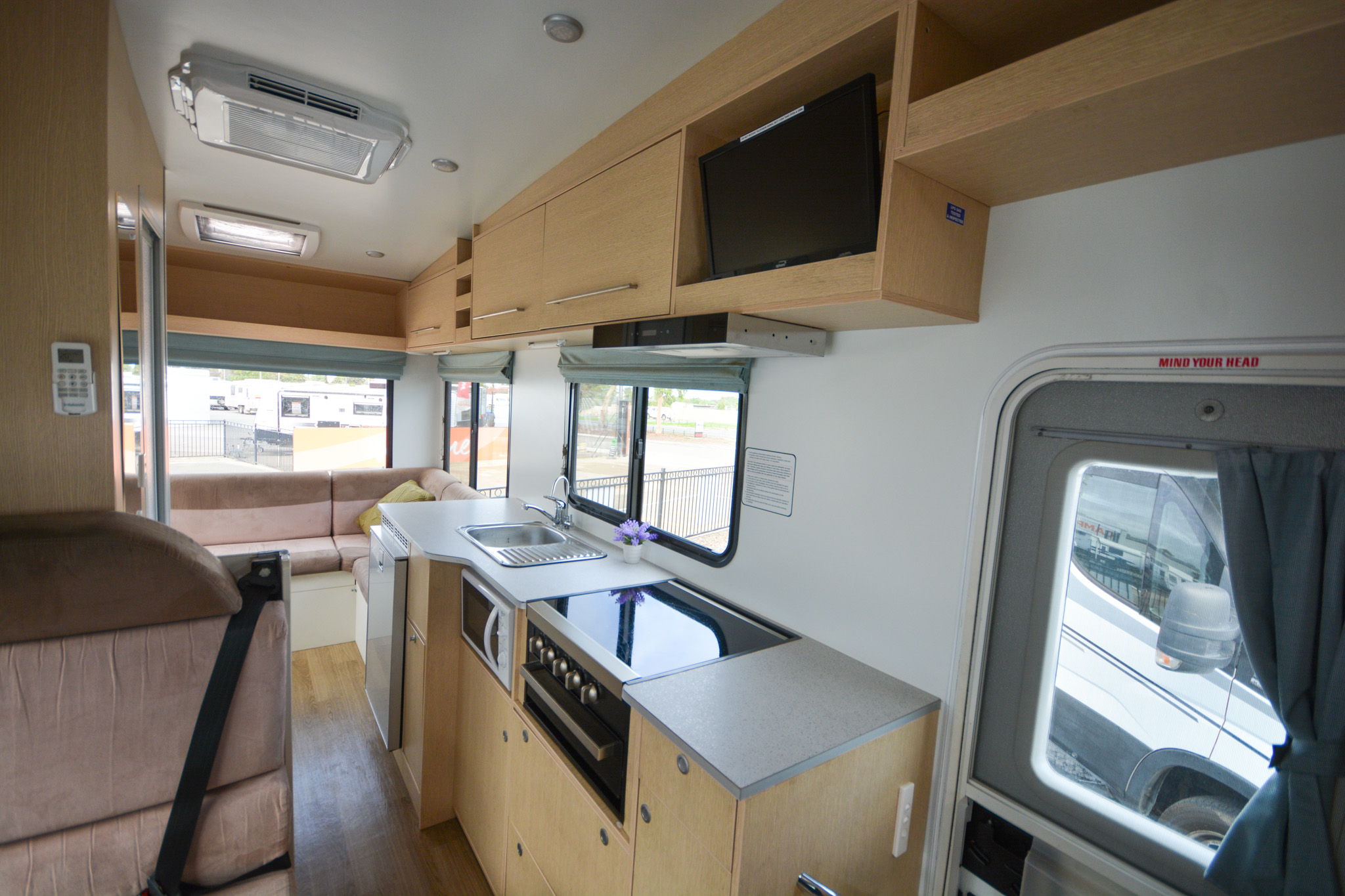 Carousel Popup Thumnails 18 - 2021 Kea River M721 Mercedes 6 Berth