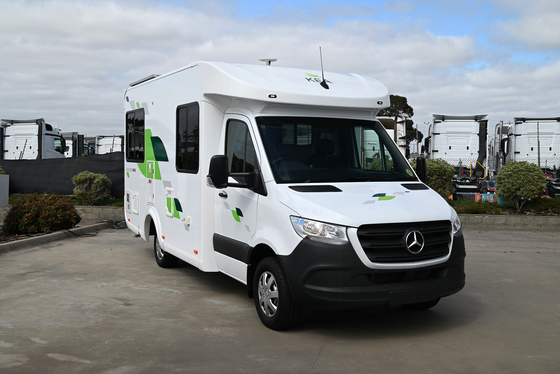 Carousel Popup Thumnails 3 - 2024 Kea Discovery M660 Mercedes 4 Berth