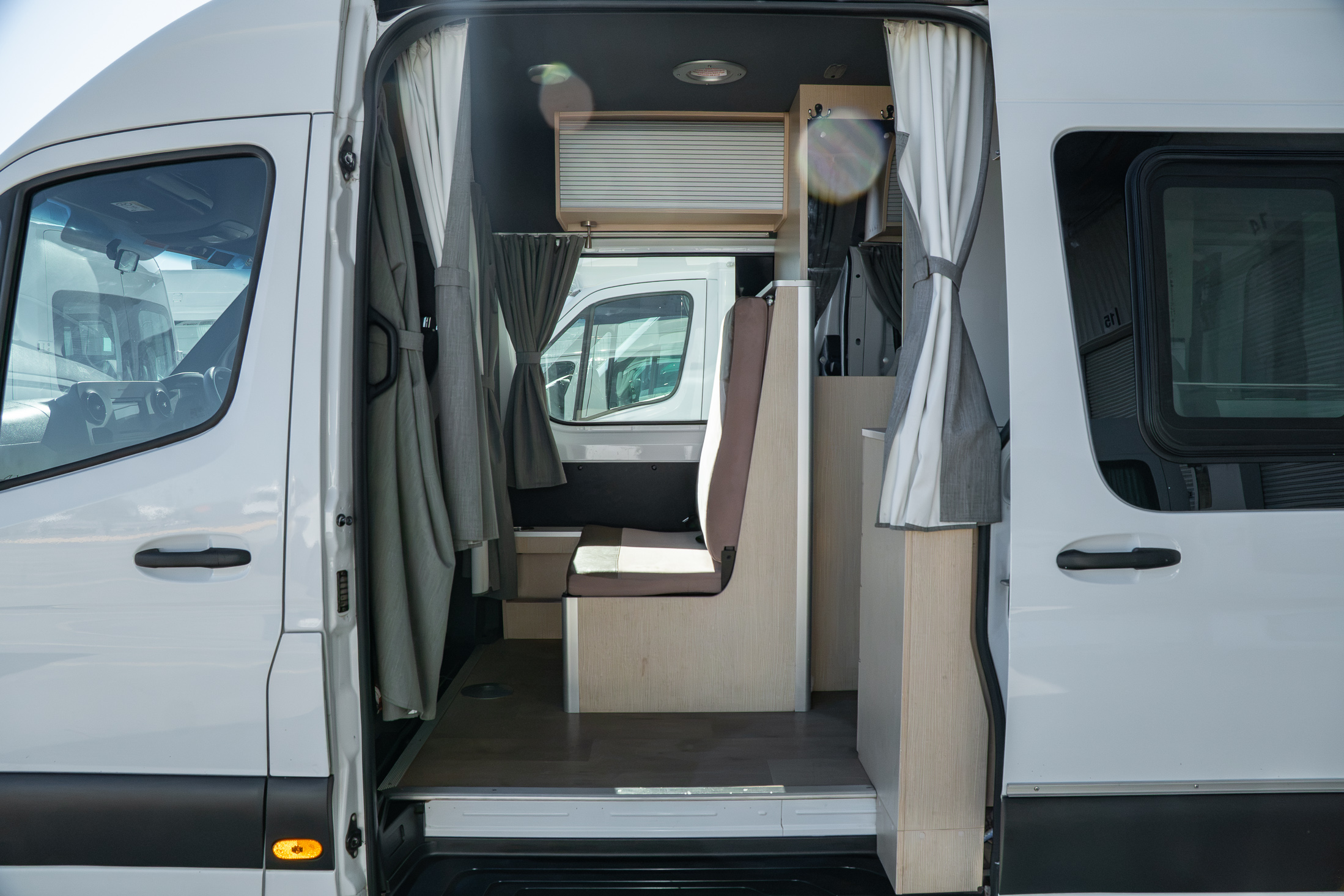 Carousel Popup Thumnails 19 - 2022 Kea Nomad M700 Mercedes 3 Berth