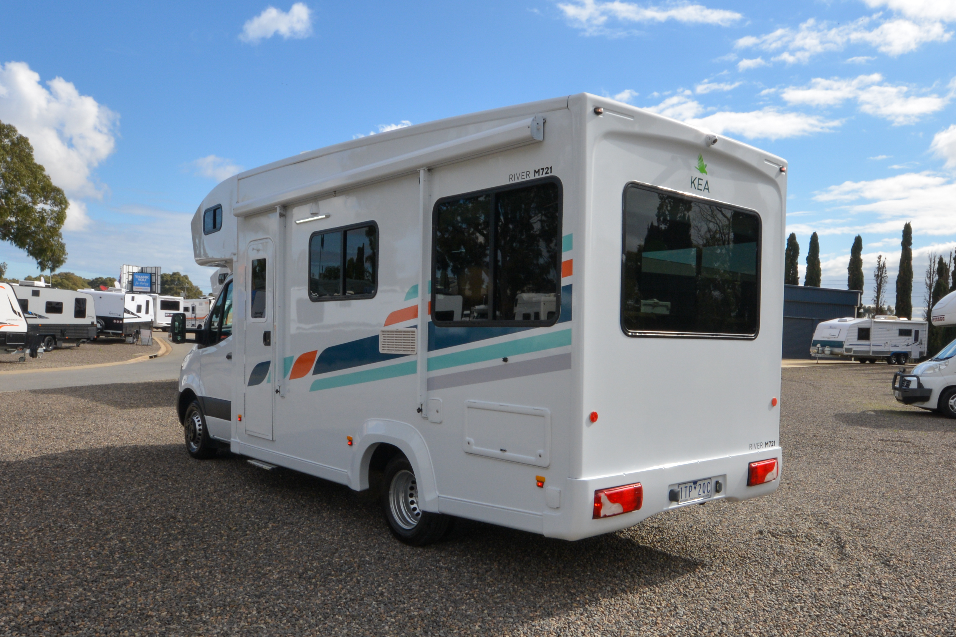 Carousel Popup Thumnails 7 - 2021 Kea River M721 Mercedes 6 Berth