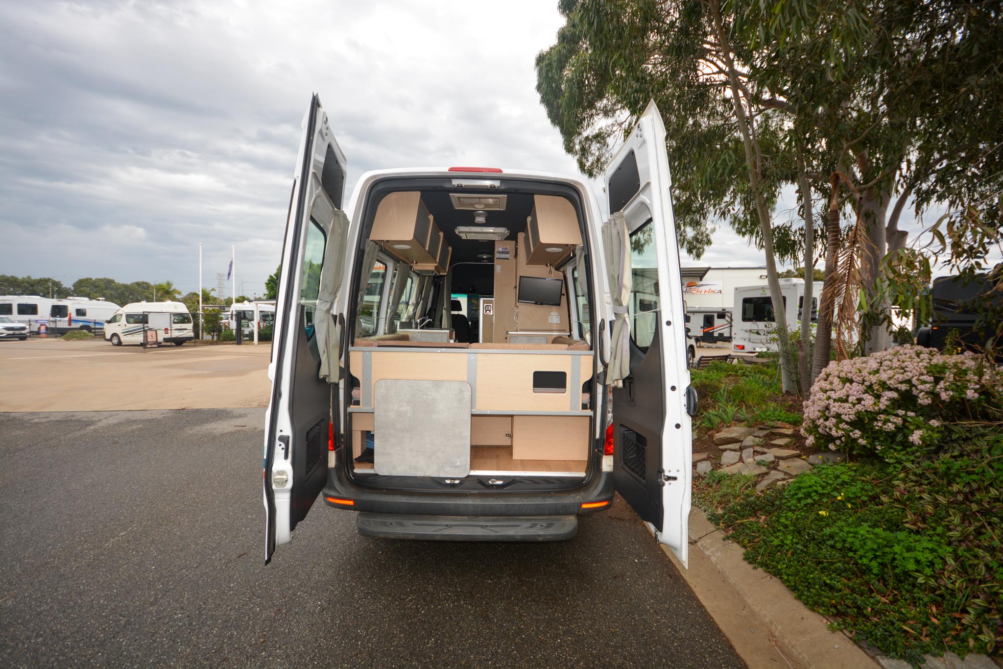 Carousel Popup Thumnails 9 - 2021 Kea Nomad M700 Mercedes 3 Berth