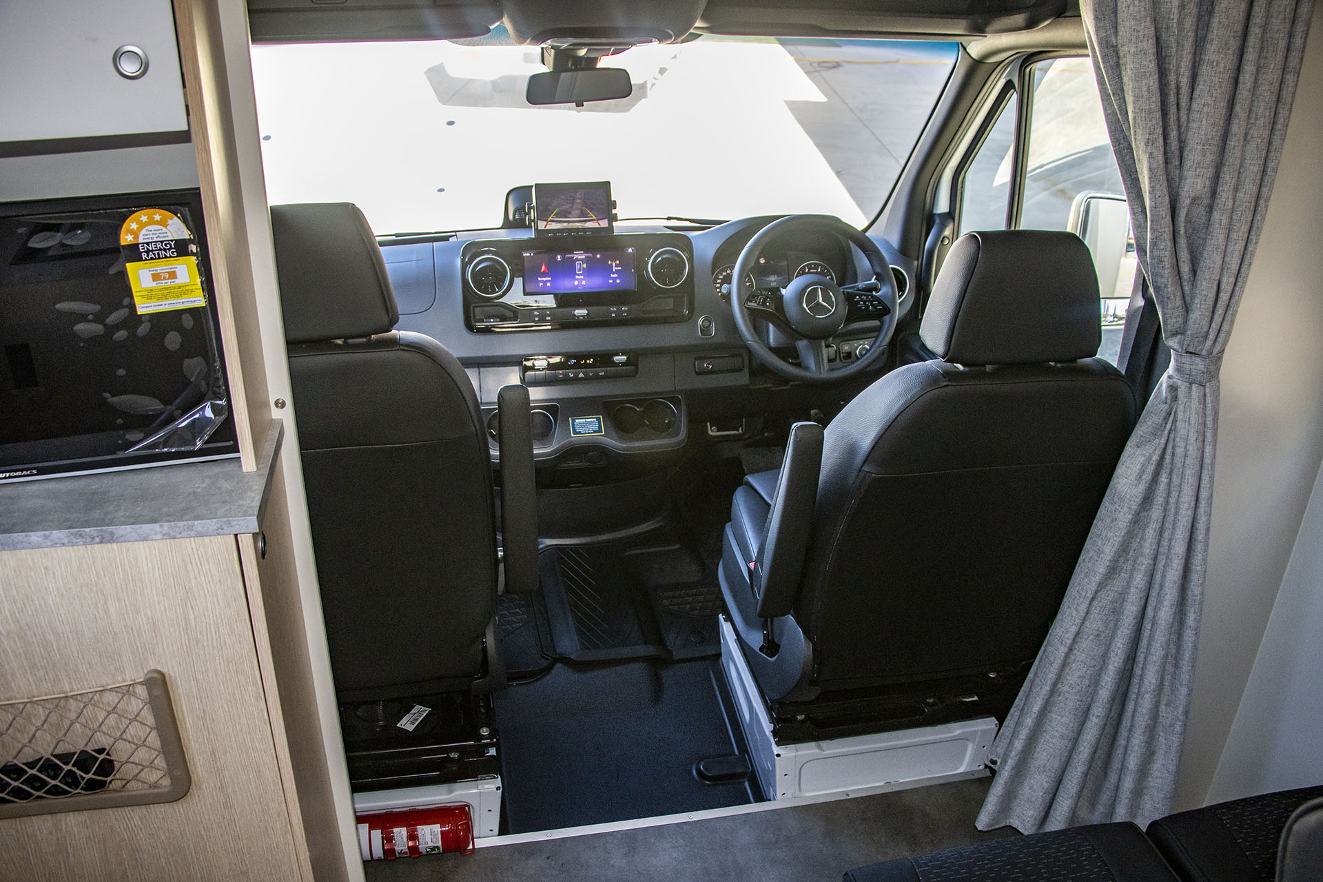 Carousel Popup Thumnails 21 - 2024 Kea Discovery M660 Mercedes 4 Berth
