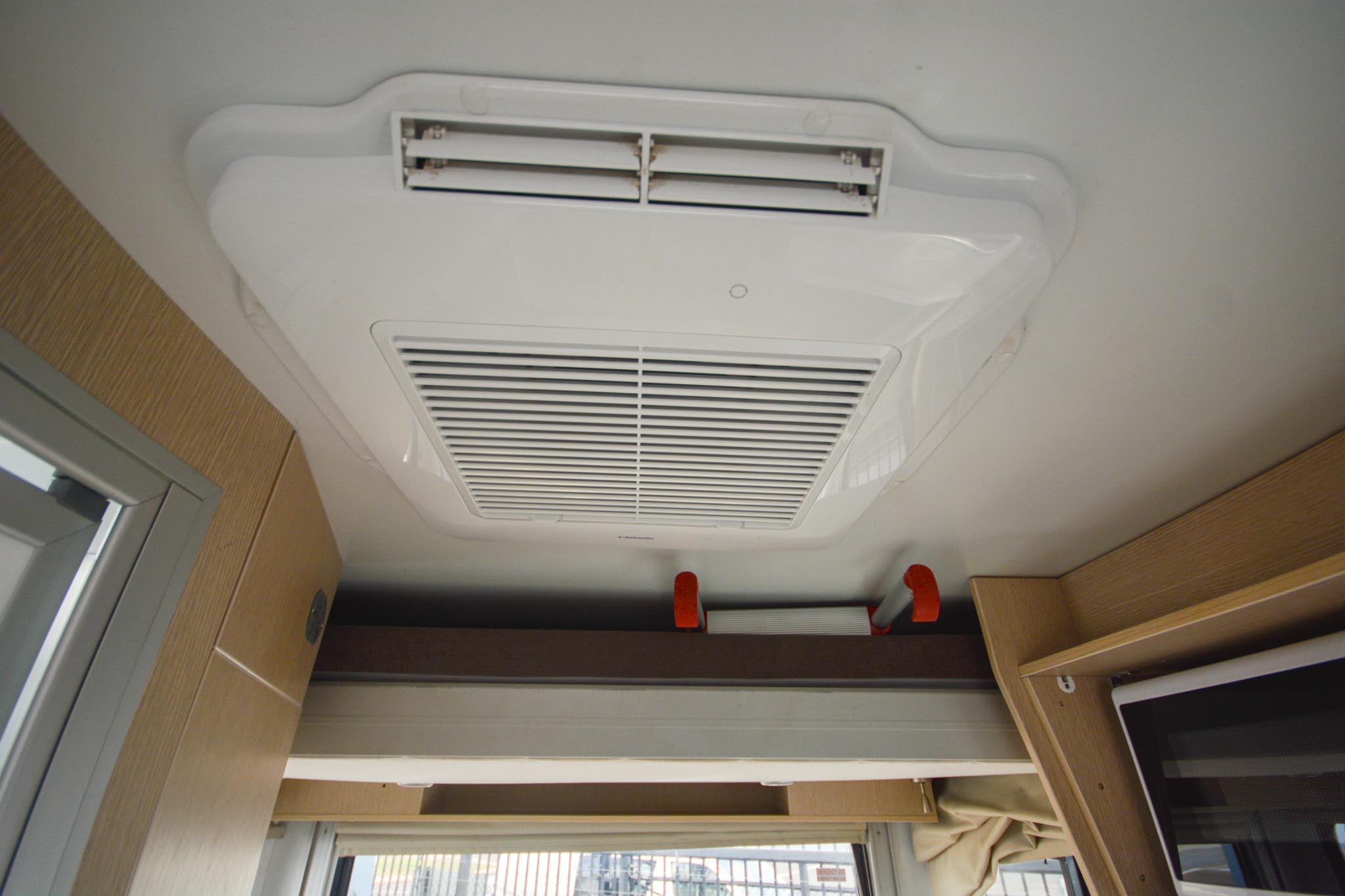Carousel Popup Thumnails 25 - 2021 Kea Discovery M660 Mercedes 4 Berth