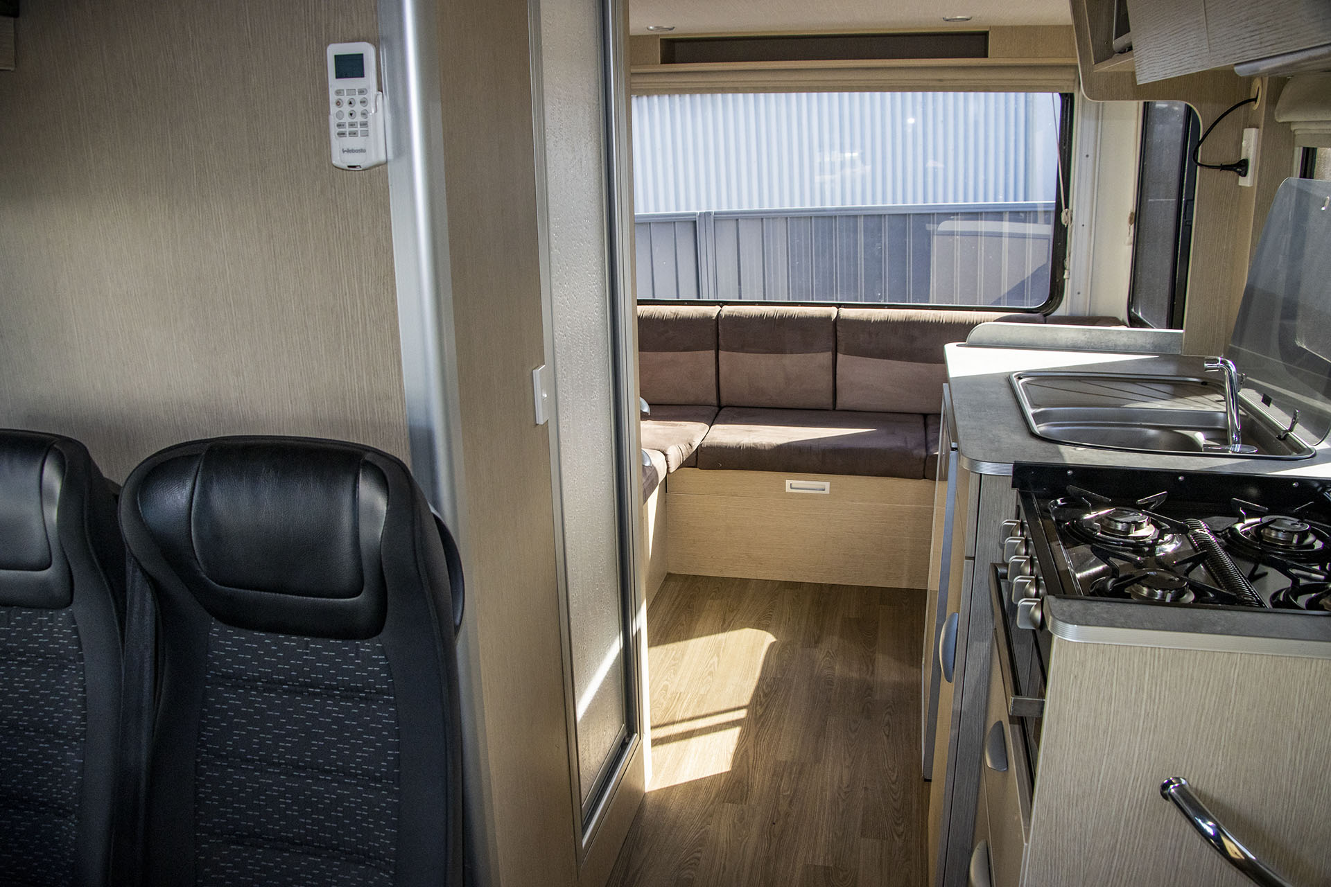 Carousel Popup Thumnails 19 - 2021 Kea Discovery M660 Mercedes 4 Berth