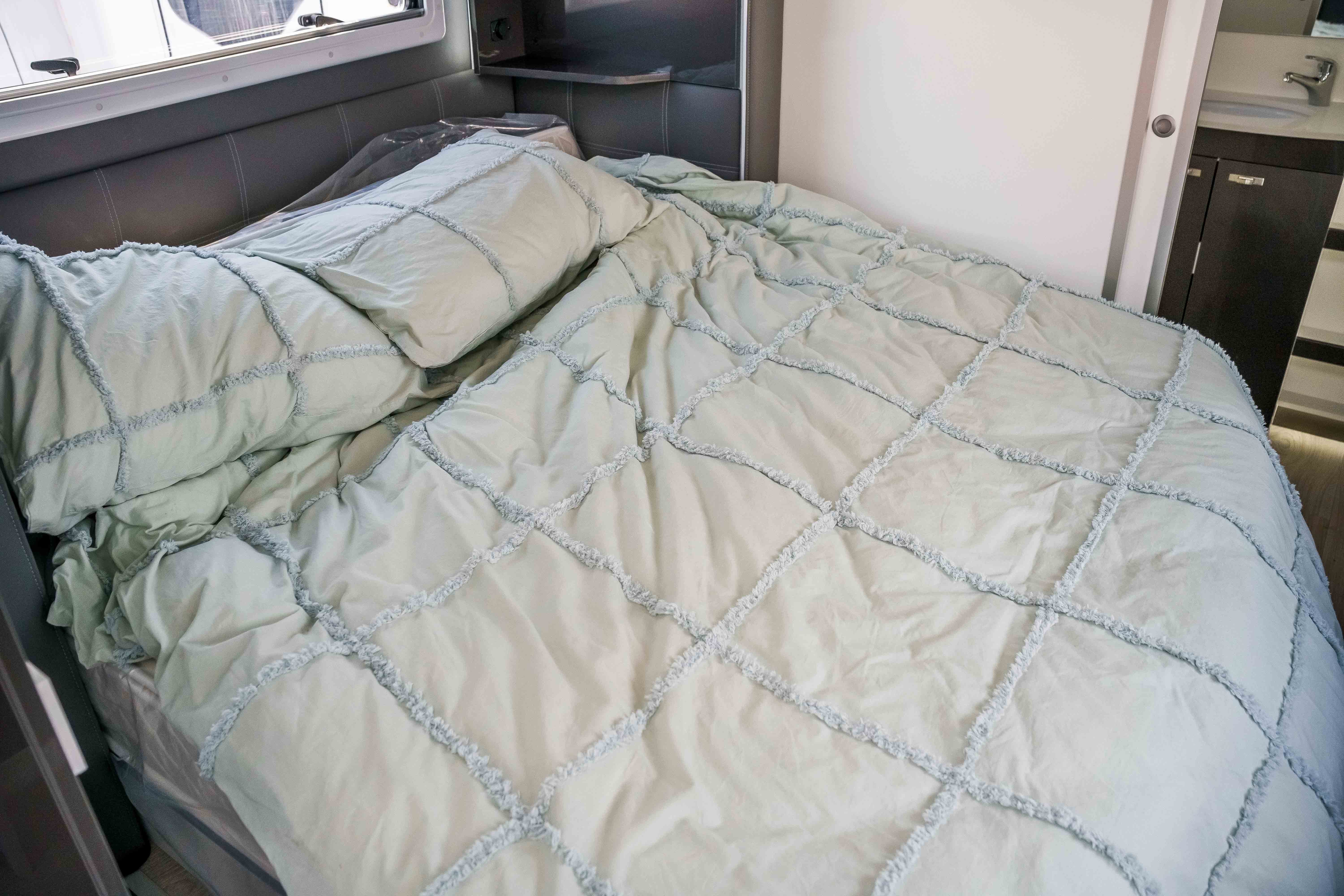 Carousel Popup Thumnails 15 - 2023 Windsor Simpson Fiat 4 Berth