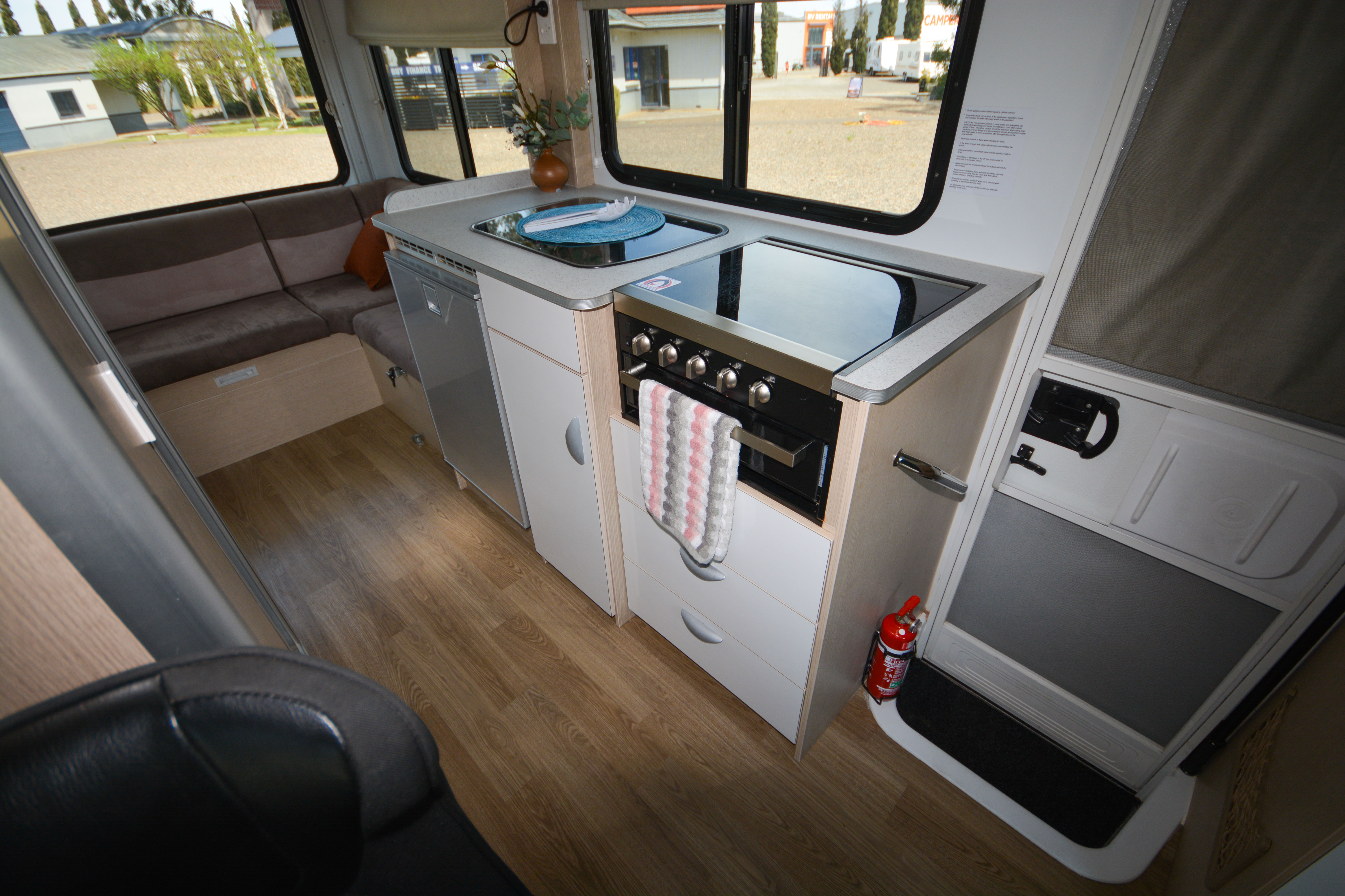 Carousel Popup Thumnails 34 - 2021 Kea Discovery M660 Mercedes 4 Berth