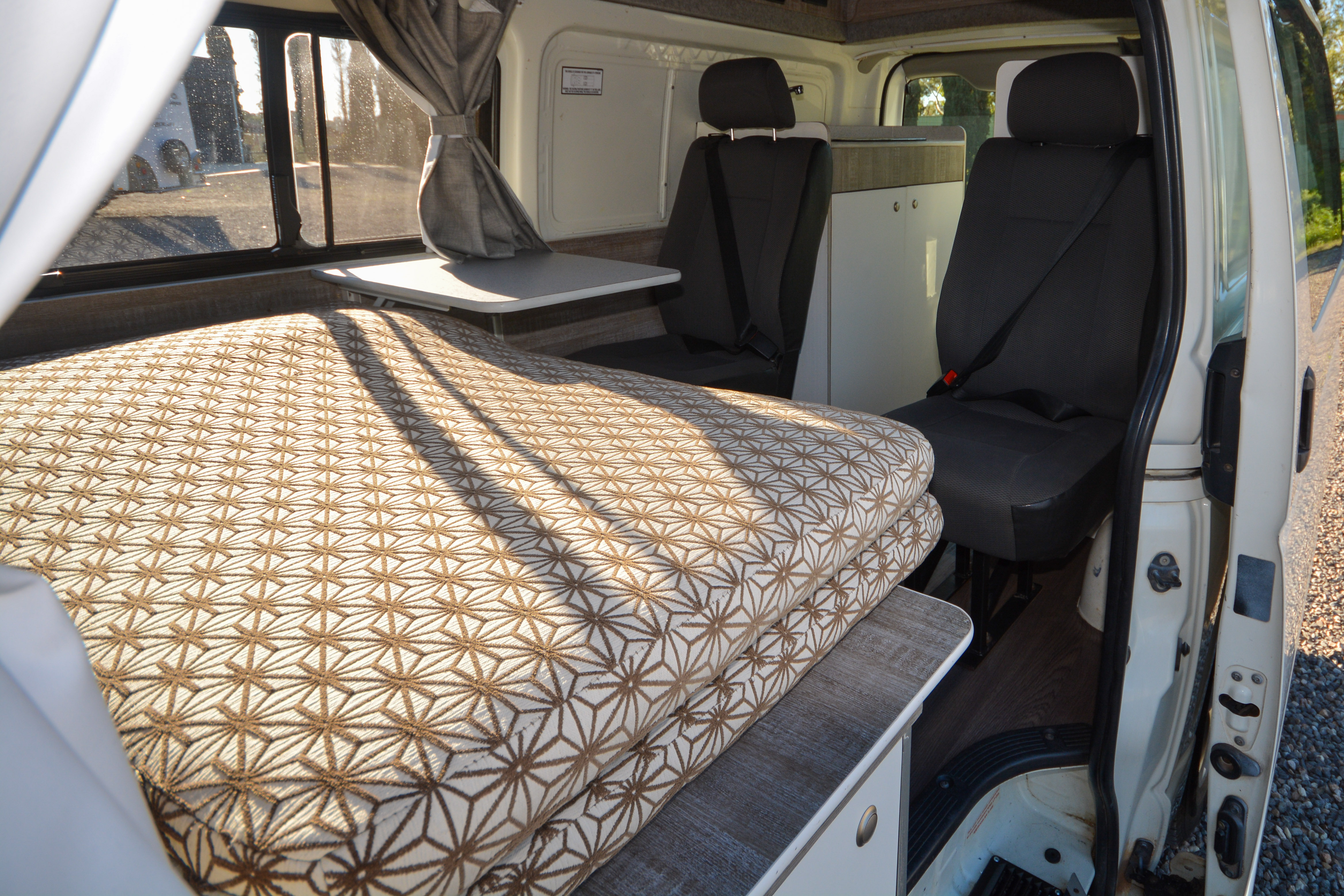 Carousel Popup Thumnails 16 - 2018 Talvor Endeavour Toyota HiAce 4 Berth