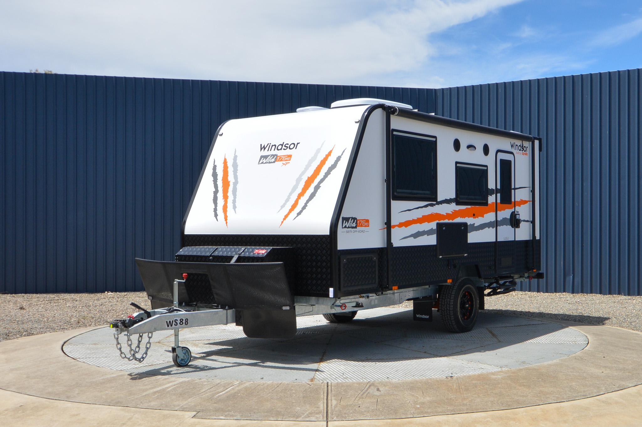 Carousel Popup Main - 2025 Windsor Wild Semi Off-Road 176RD XP