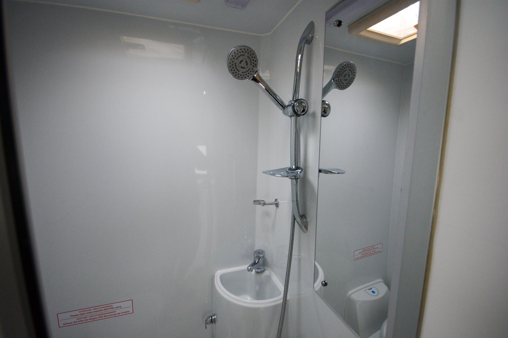 Carousel Popup Thumnails 41 - 2021 Kea Discovery M660 Mercedes 4 Berth