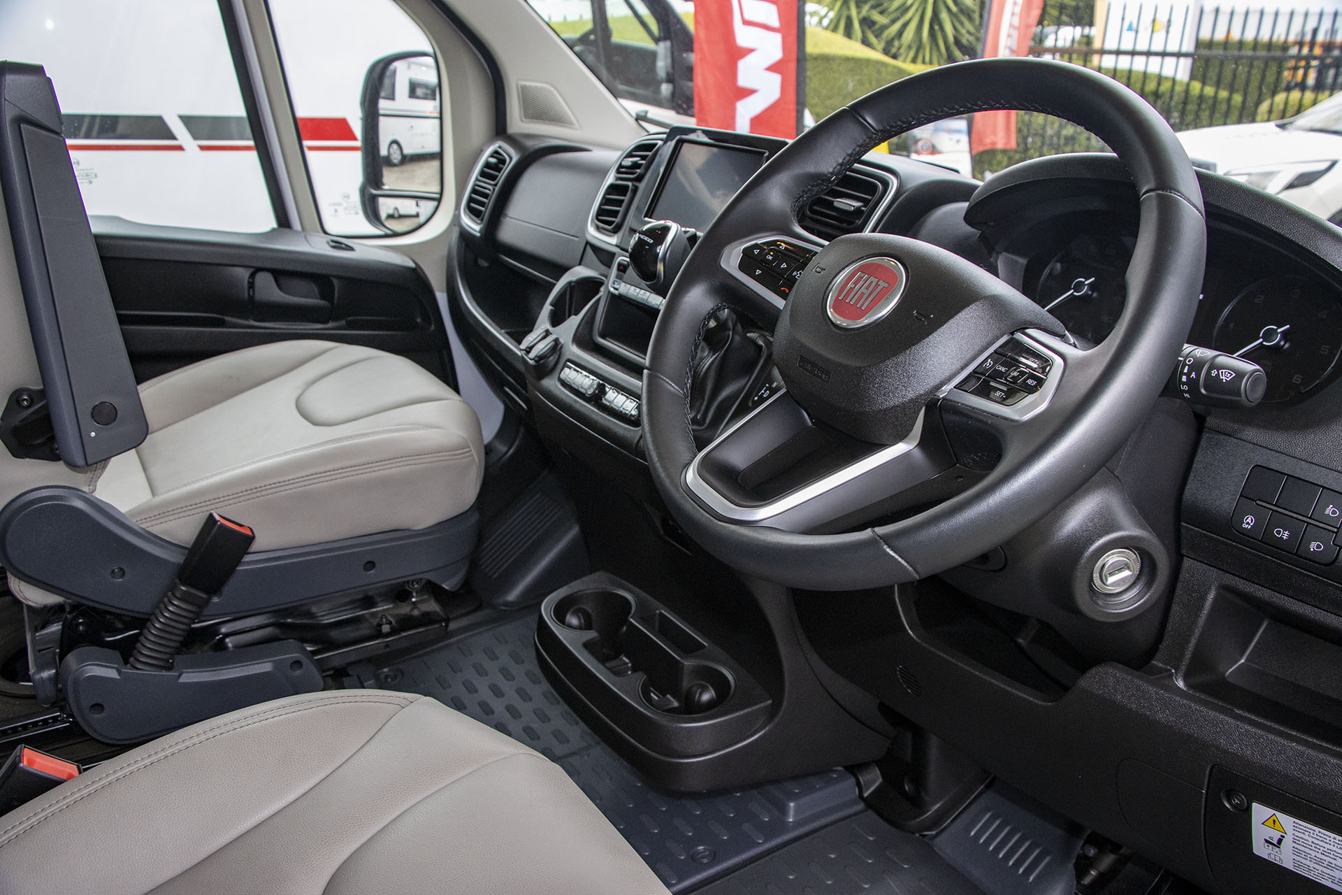 Carousel Popup Thumnails 10 - 2024 Windsor Flinders Fiat 4 Berth