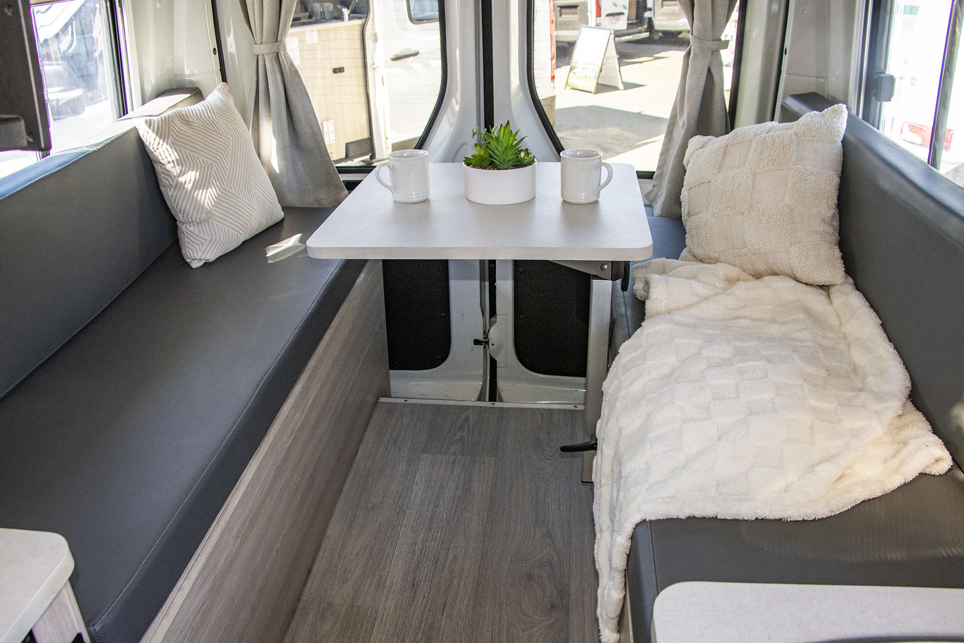 Carousel Popup Thumnails 25 - 2023 Talvor Euro Mini LDV 2 Berth