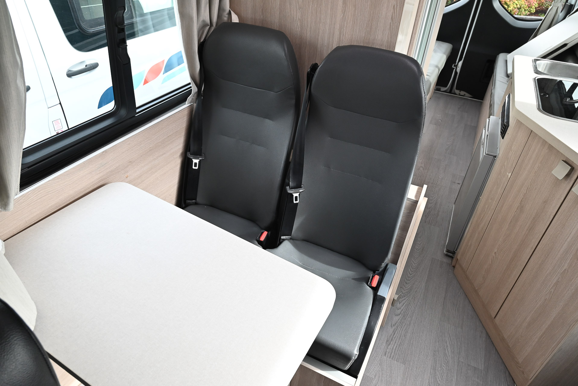 Carousel Popup Thumnails 18 - 2021 Talvor Euro Tourer Mercedes 2 Berth