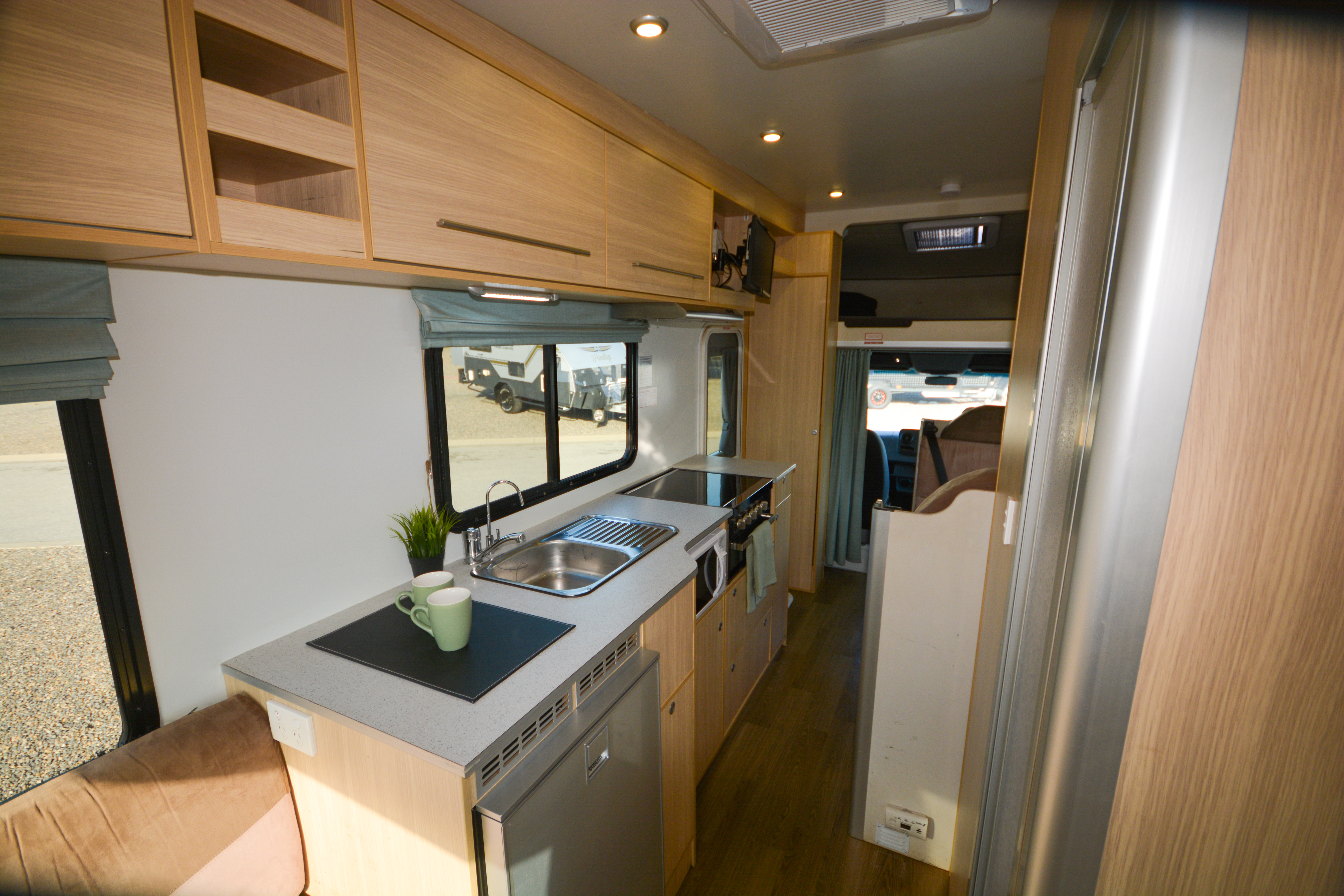 Carousel Popup Thumnails 21 - 2021 Kea River M721 Mercedes 6 Berth