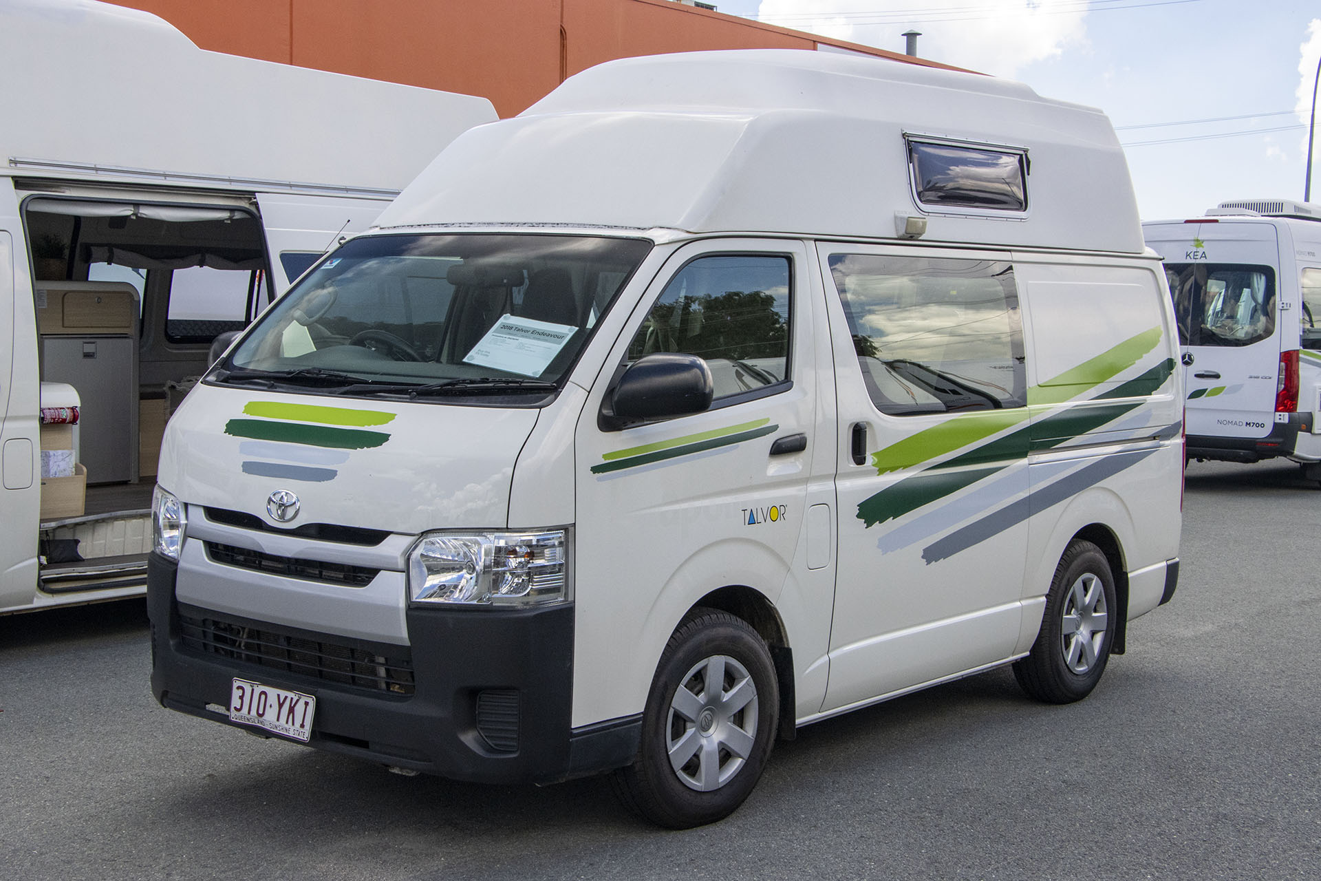 Carousel Popup Main - 2018 Talvor Endeavour Toyota 4 Berth