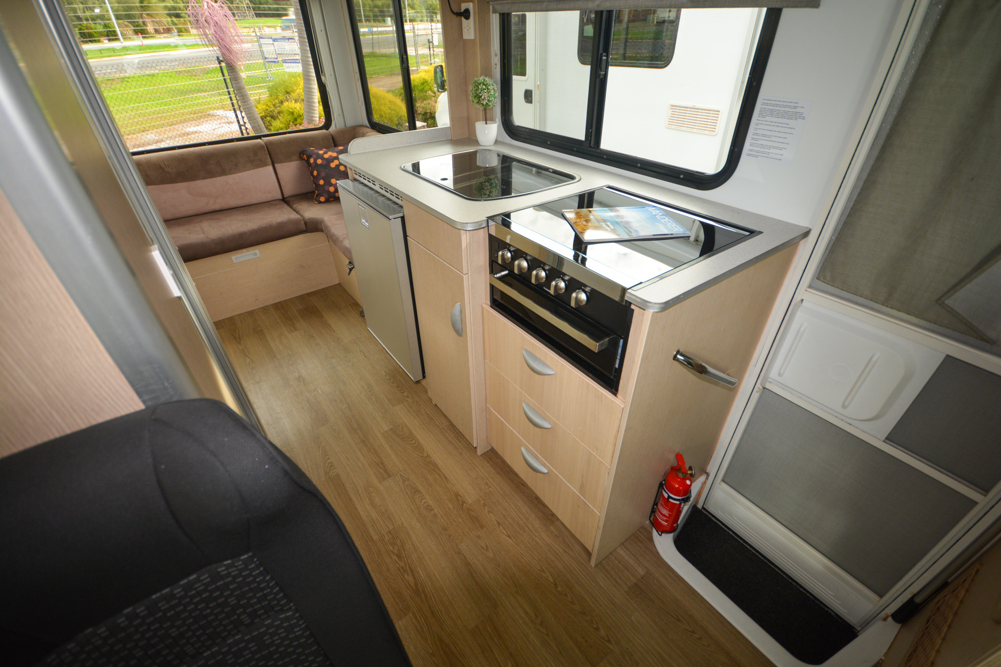 Carousel Popup Thumnails 32 - 2021 Kea Discovery M660 Mercedes 4 Berth