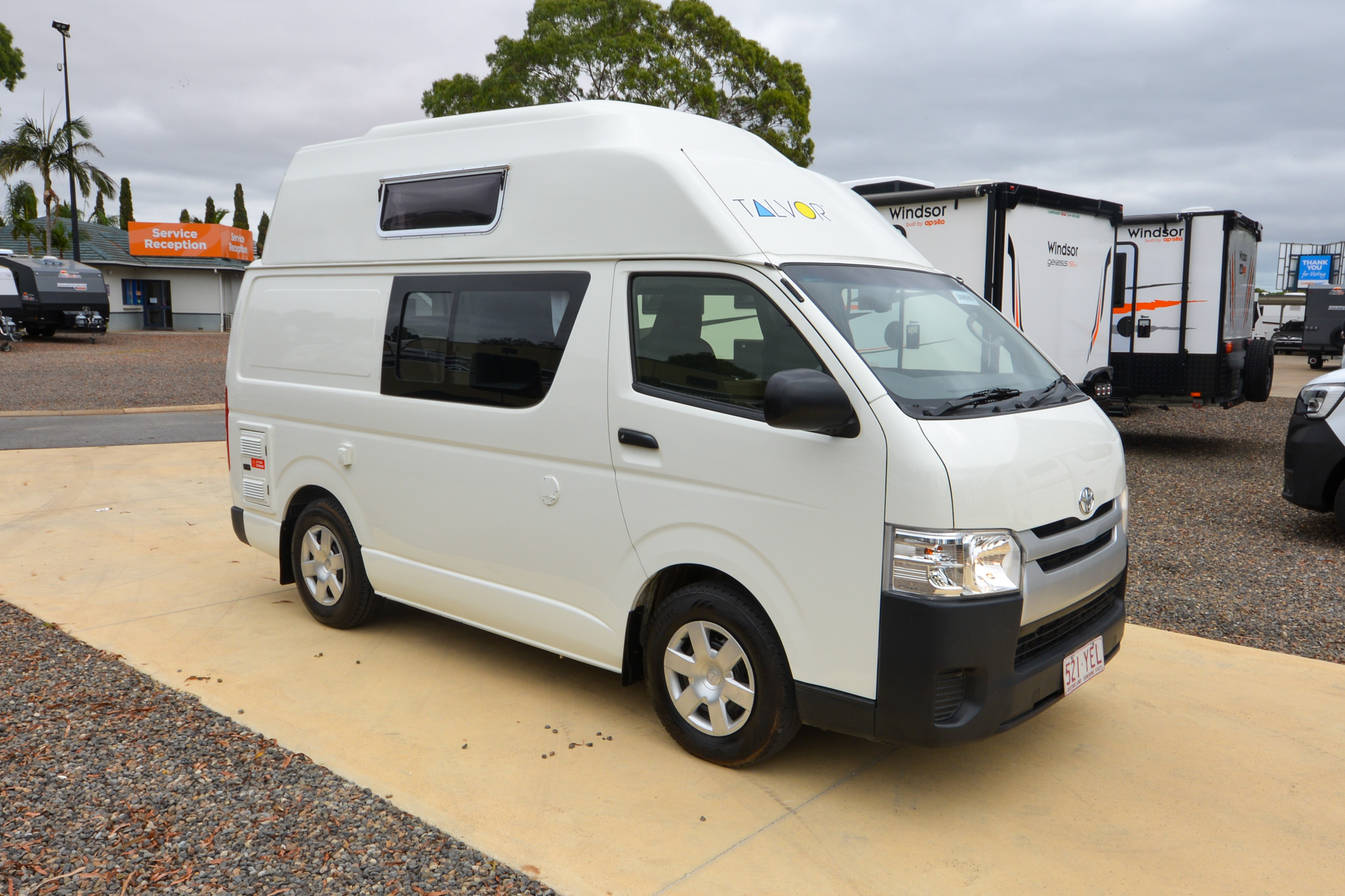 Carousel Popup Thumnails 3 - 2018 Talvor Endeavour Toyota HiAce 4 Berth