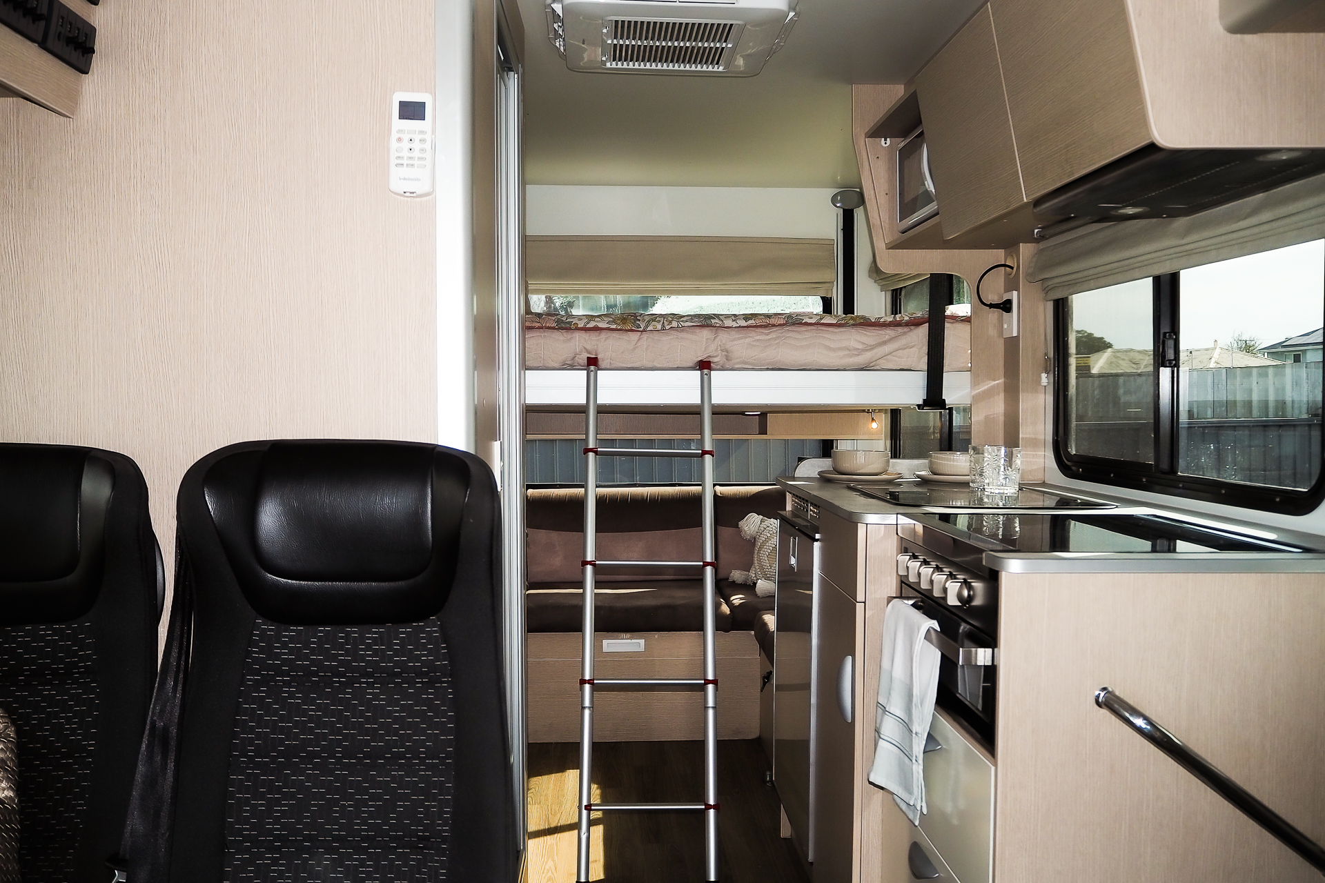 Carousel Popup Thumnails 21 - 2021 Kea Discovery M660 Mercedes 4 Berth