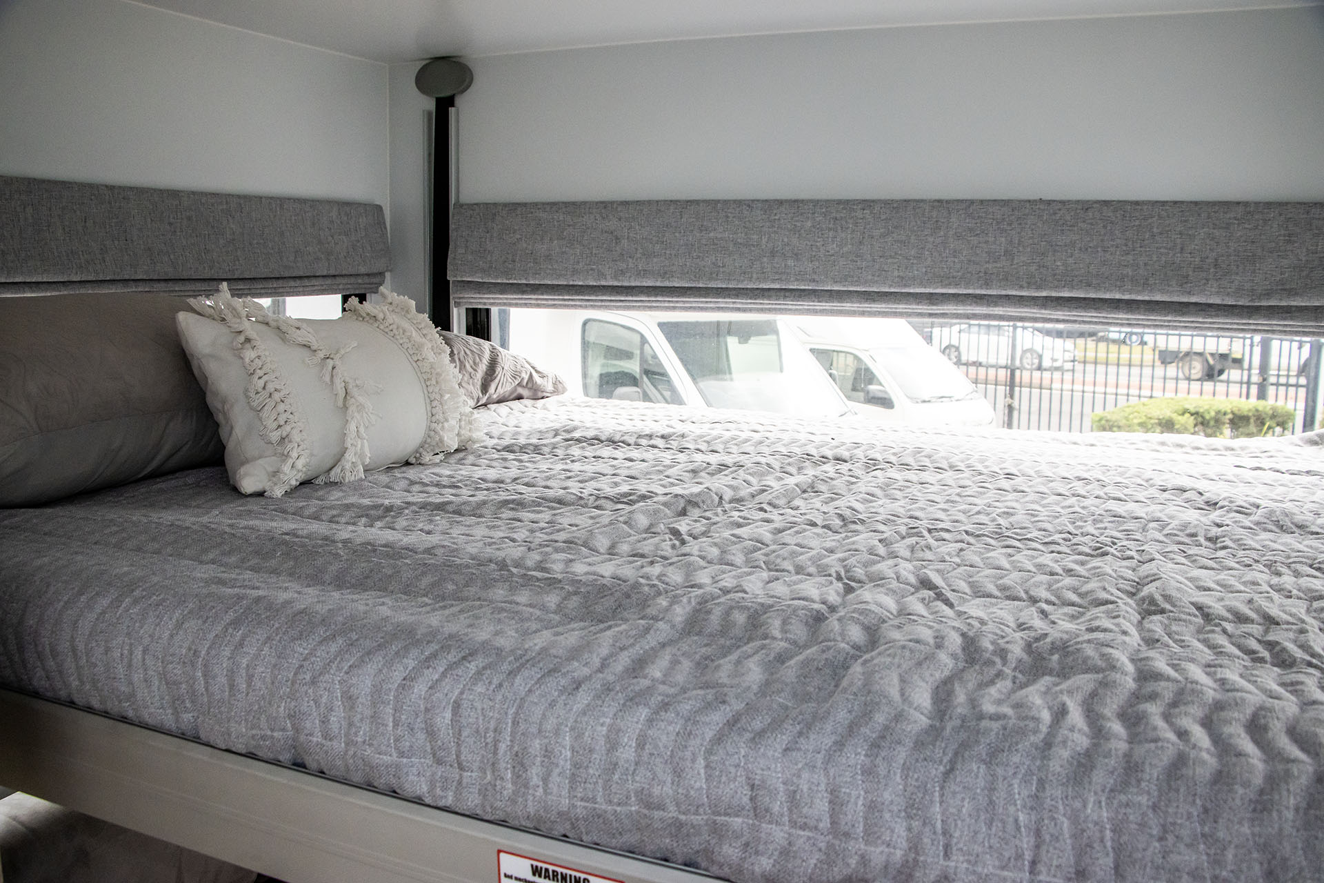 Carousel Popup Thumnails 33 - 2024 Kea Discovery M660 Mercedes 4 Berth