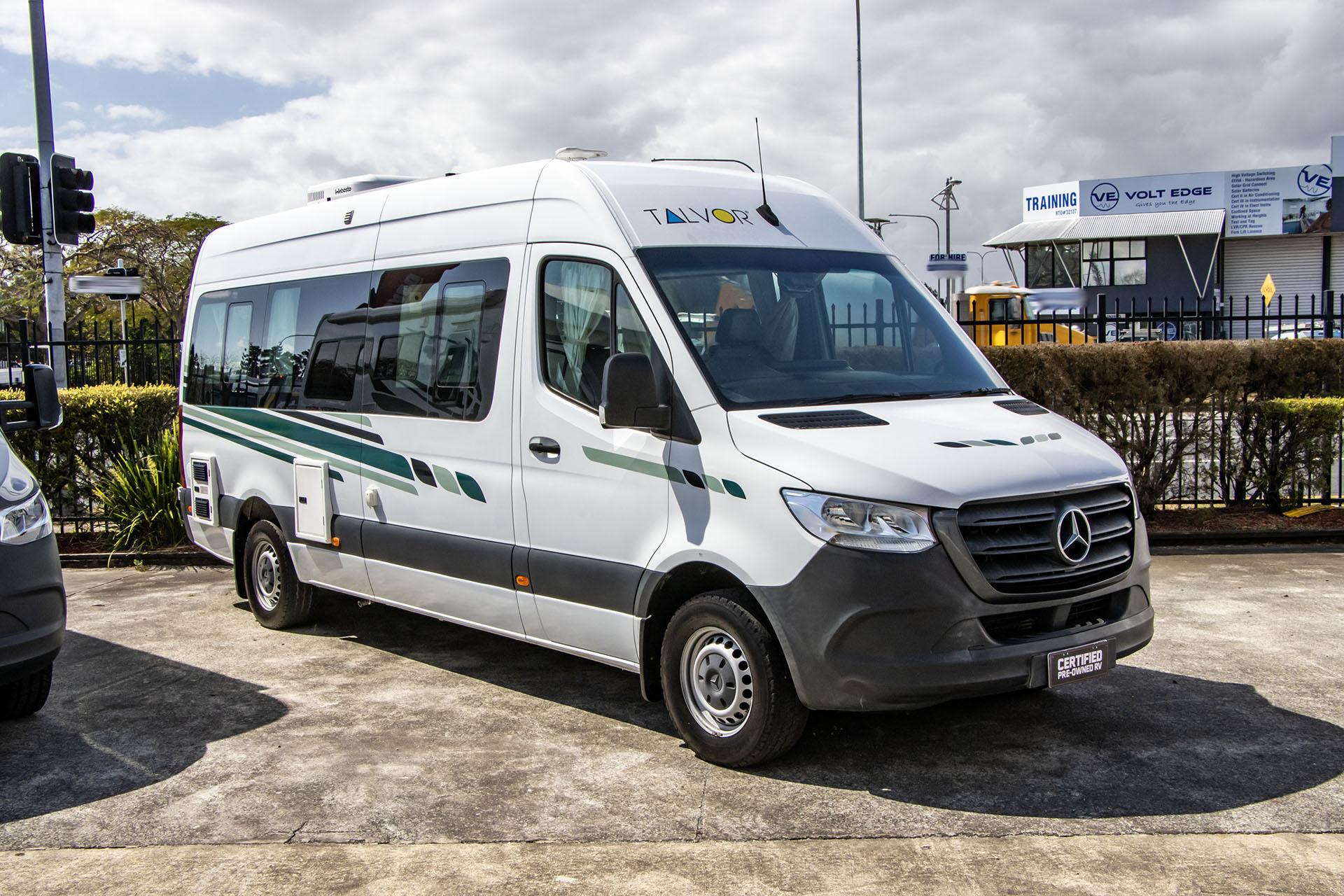 Carousel Popup Thumnails 8 - 2021 Talvor Euro Tourer Mercedes 2 Berth