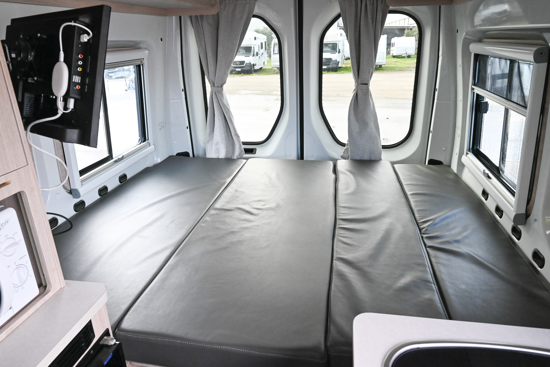 Carousel Popup Thumnails 33 - 2022 Talvor Euro Mini LDV 2 Berth