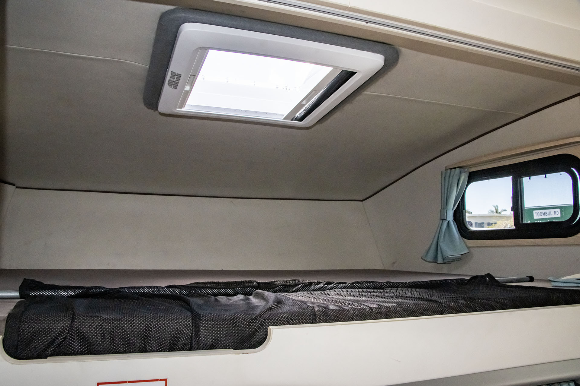 Carousel Popup Thumnails 29 - 2021 Windsor River Platinum M725 6 Berth