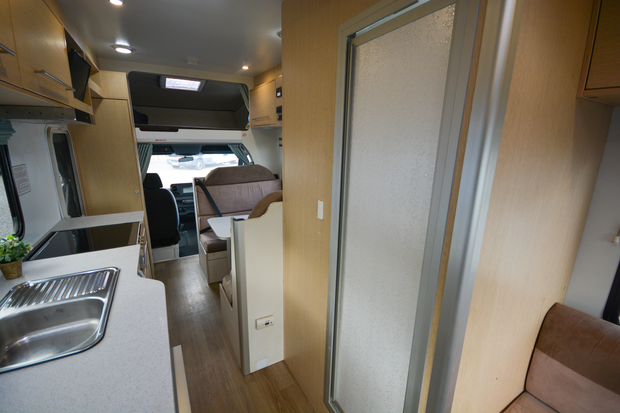 Carousel Popup Thumnails 26 - 2021 Kea River M721 Mercedes 6 Berth