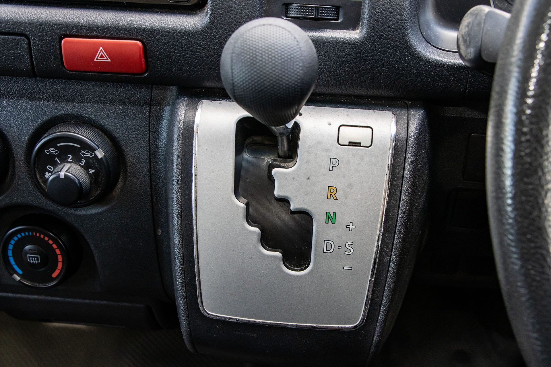 Carousel Popup Thumnails 19 - 2019 Windsor Double Down T490 Toyota 4 Berth