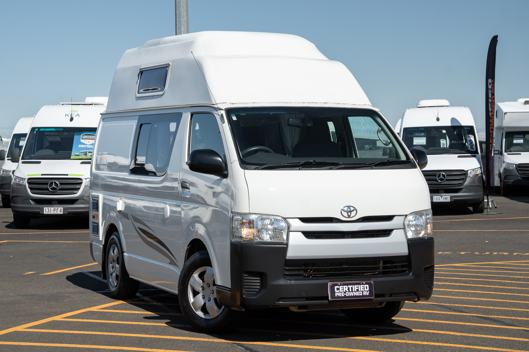Carousel Popup Main - 2018 Talvor Endeavour Toyota 4 Berth