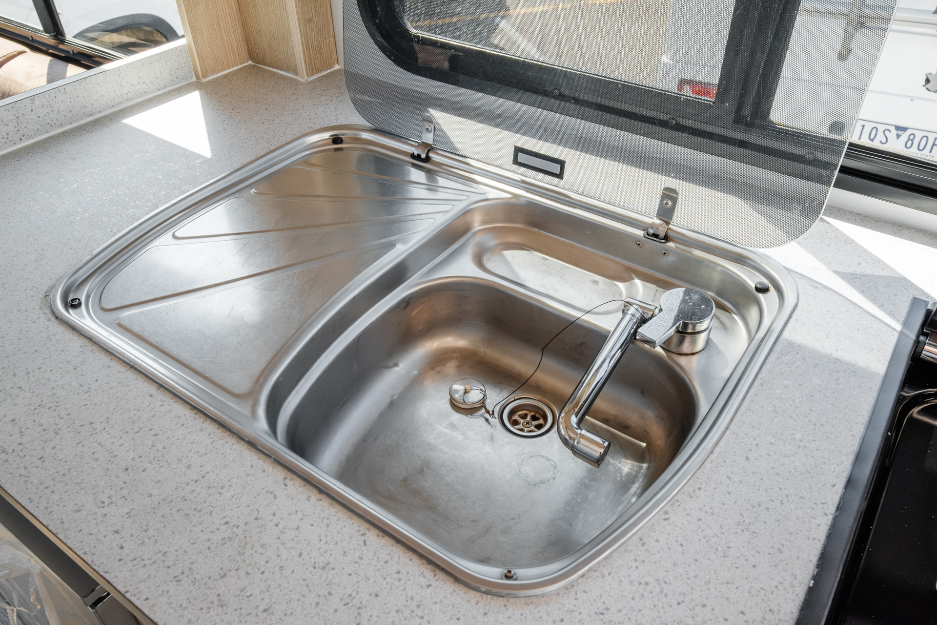 Carousel Popup Thumnails 27 - 2021 Kea Discovery M660 Mercedes 4 Berth