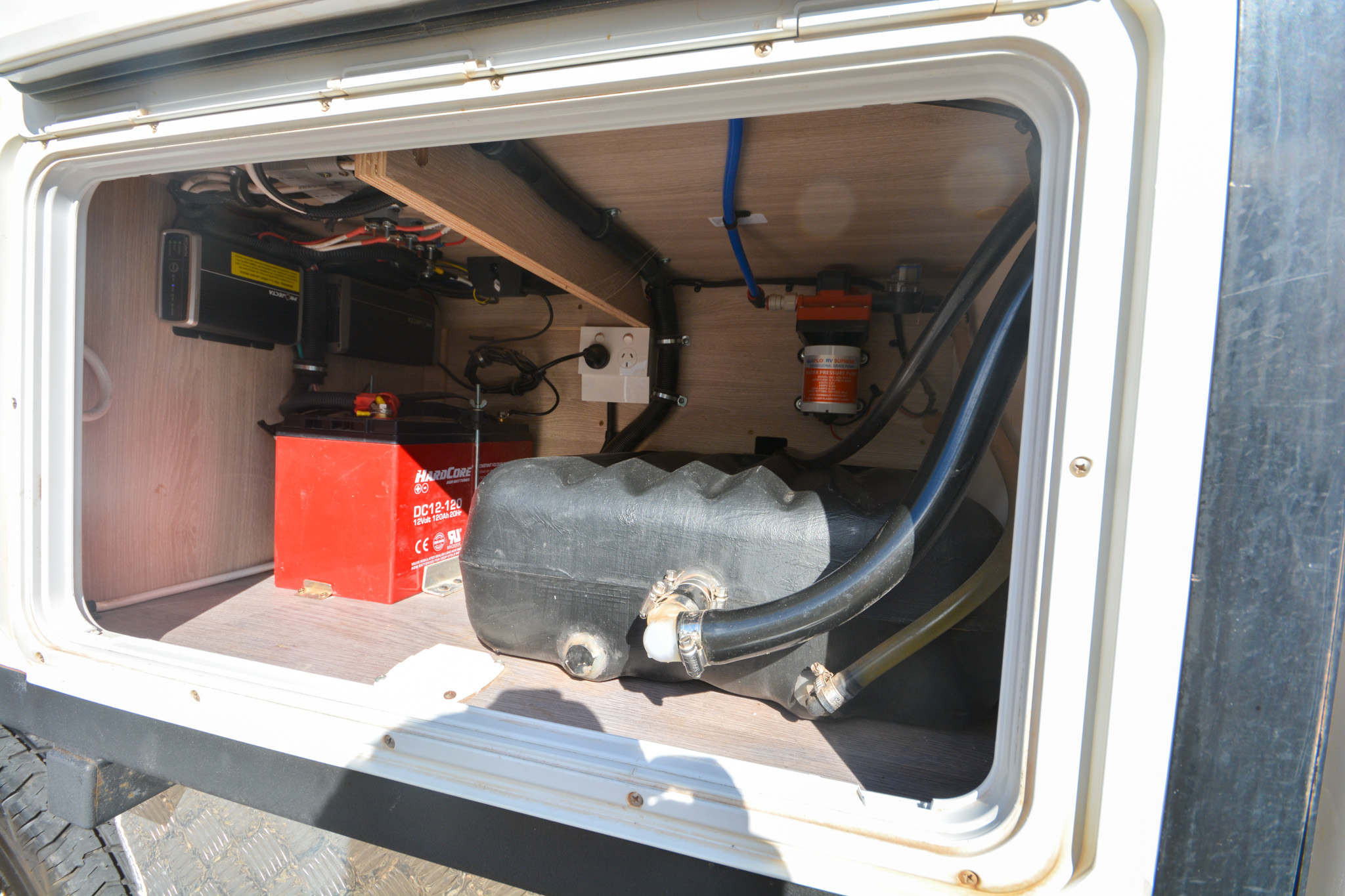 Carousel Popup Thumnails 14 - 2022 Talvor Adventure Camper Toyota 2 Berth
