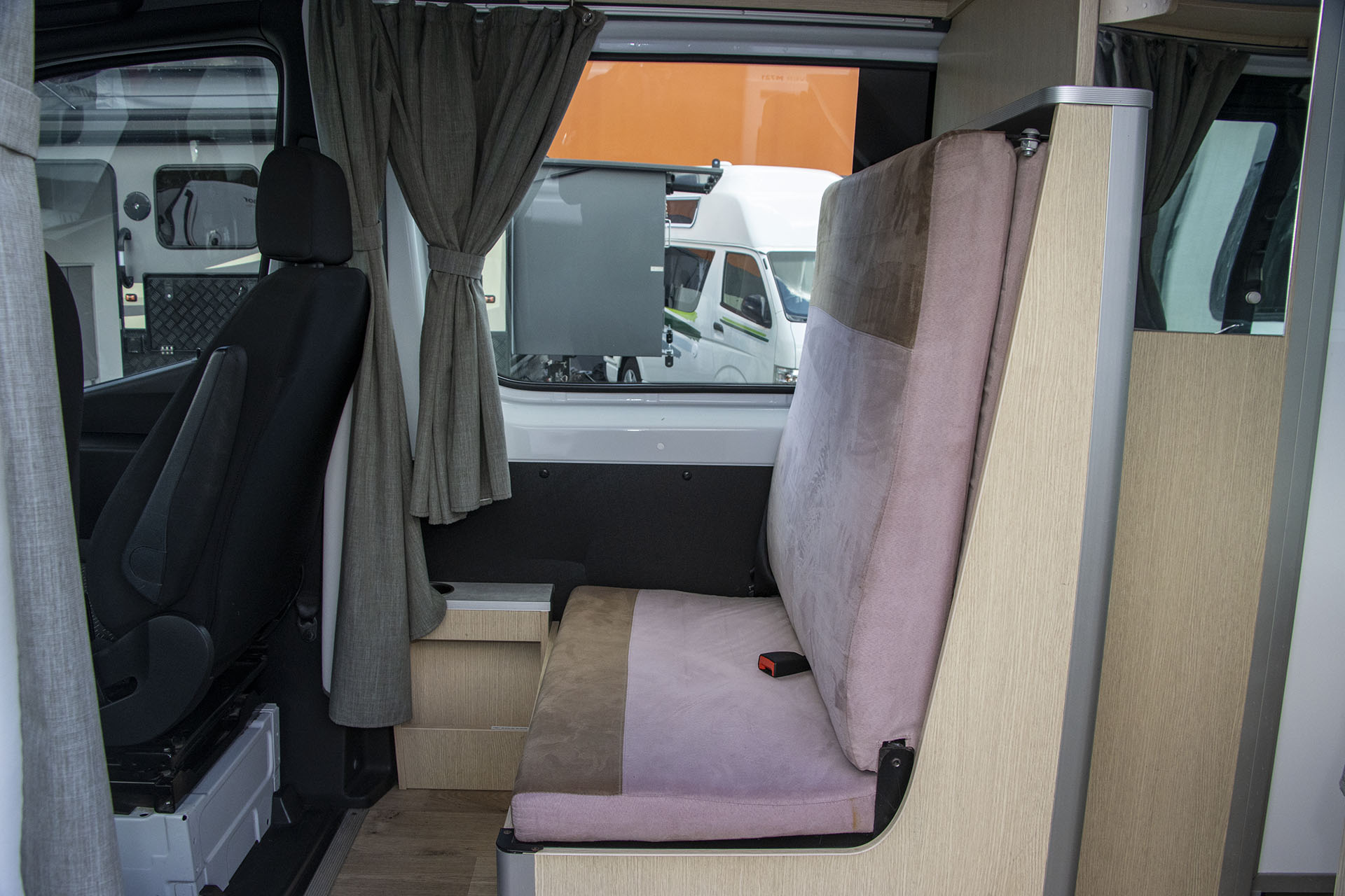 Carousel Popup Thumnails 16 - 2022 Kea Nomad M700 Mercedes 3 Berth