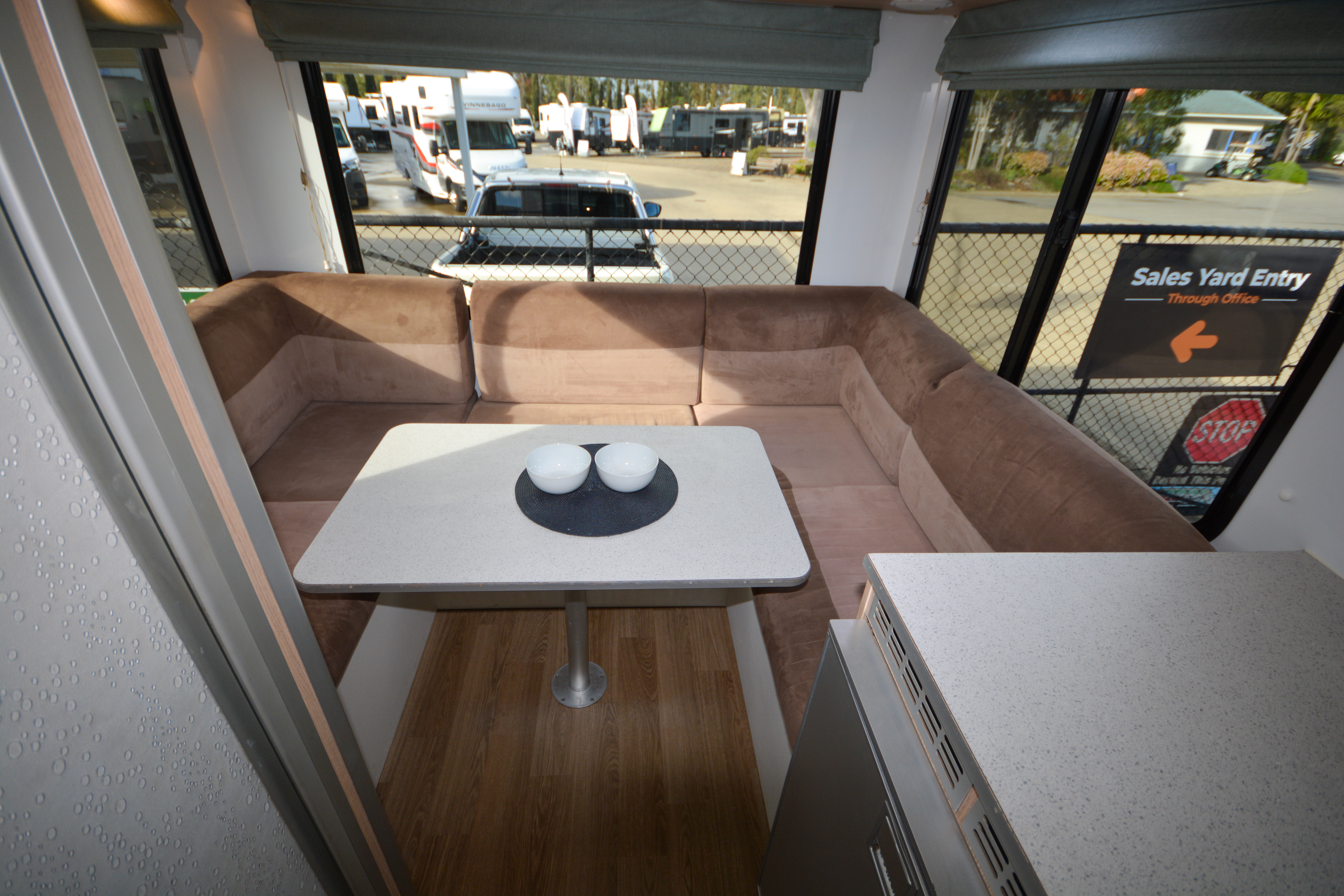 Carousel Popup Thumnails 22 - 2021 Kea River M721 Mercedes 6 Berth
