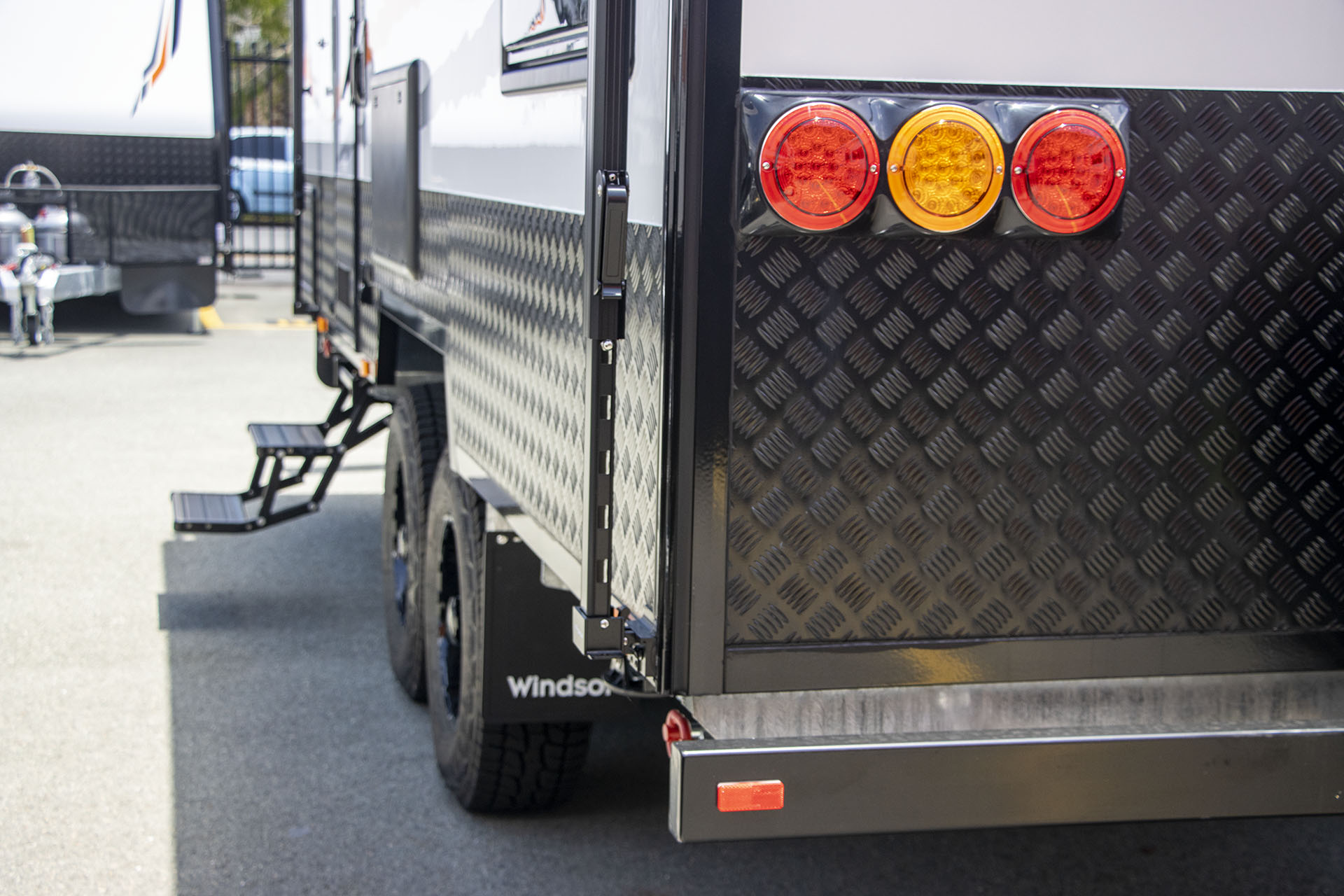 Carousel Popup Thumnails 19 - 2025 Windsor Wild Semi Off Road 196MD