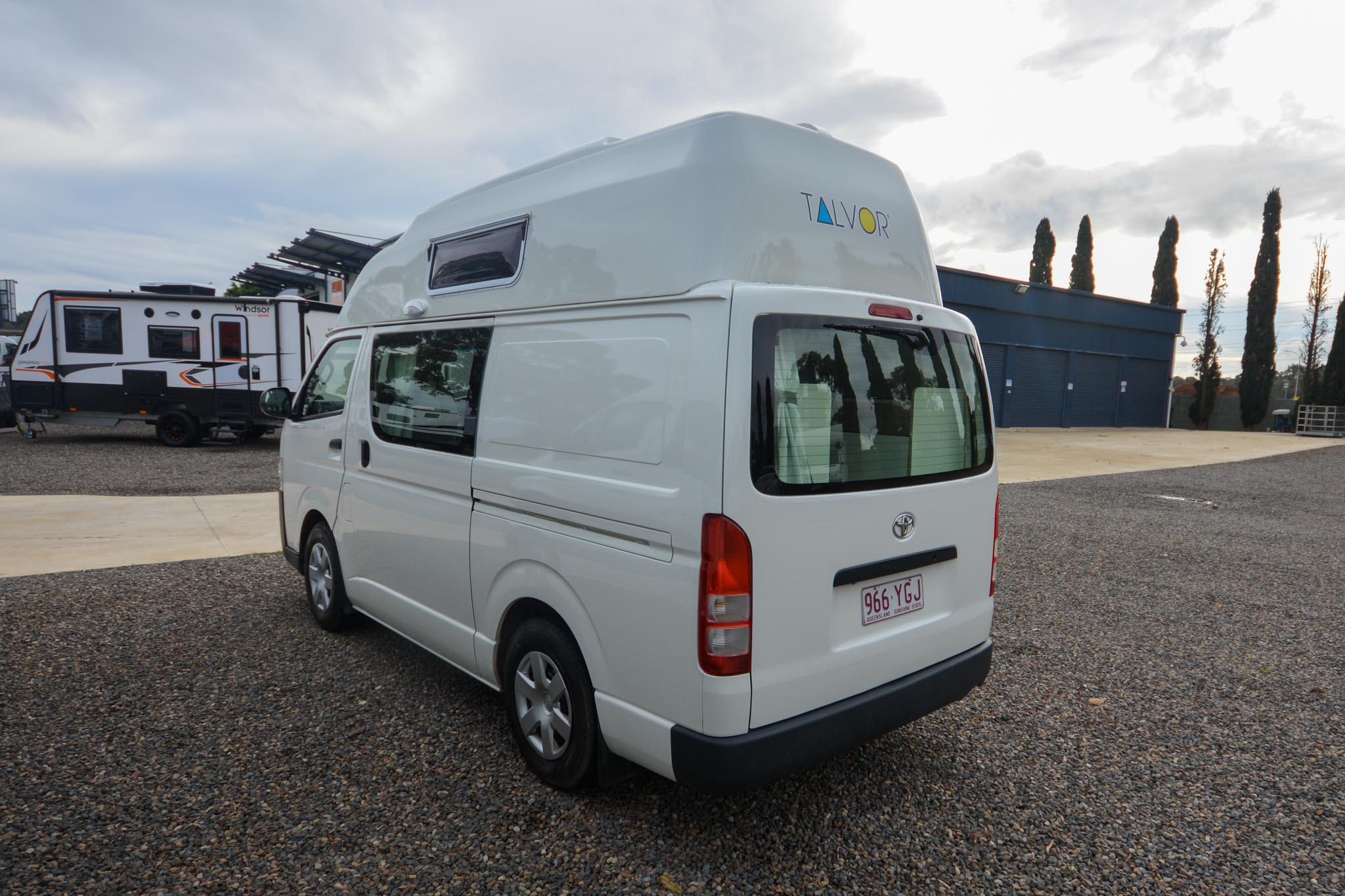 Carousel Popup Thumnails 9 - 2018 Talvor Endeavour Toyota HiAce 4 Berth