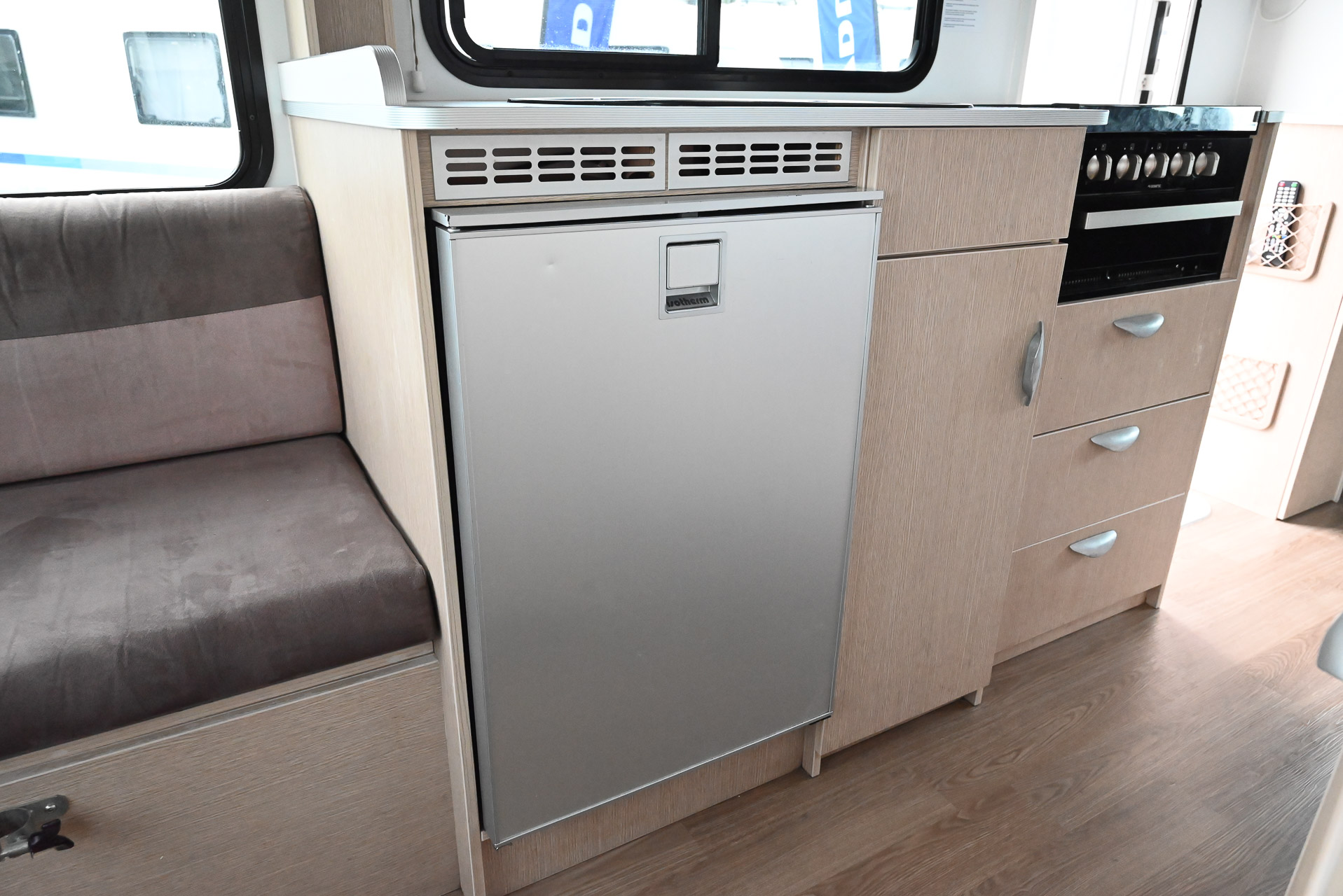 Carousel Popup Thumnails 37 - 2021 Kea Discovery M660 Mercedes 4 Berth
