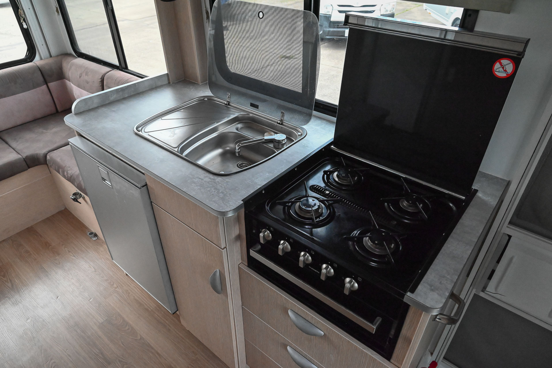 Carousel Popup Thumnails 23 - 2021 Kea Discovery M660 Mercedes 4 Berth