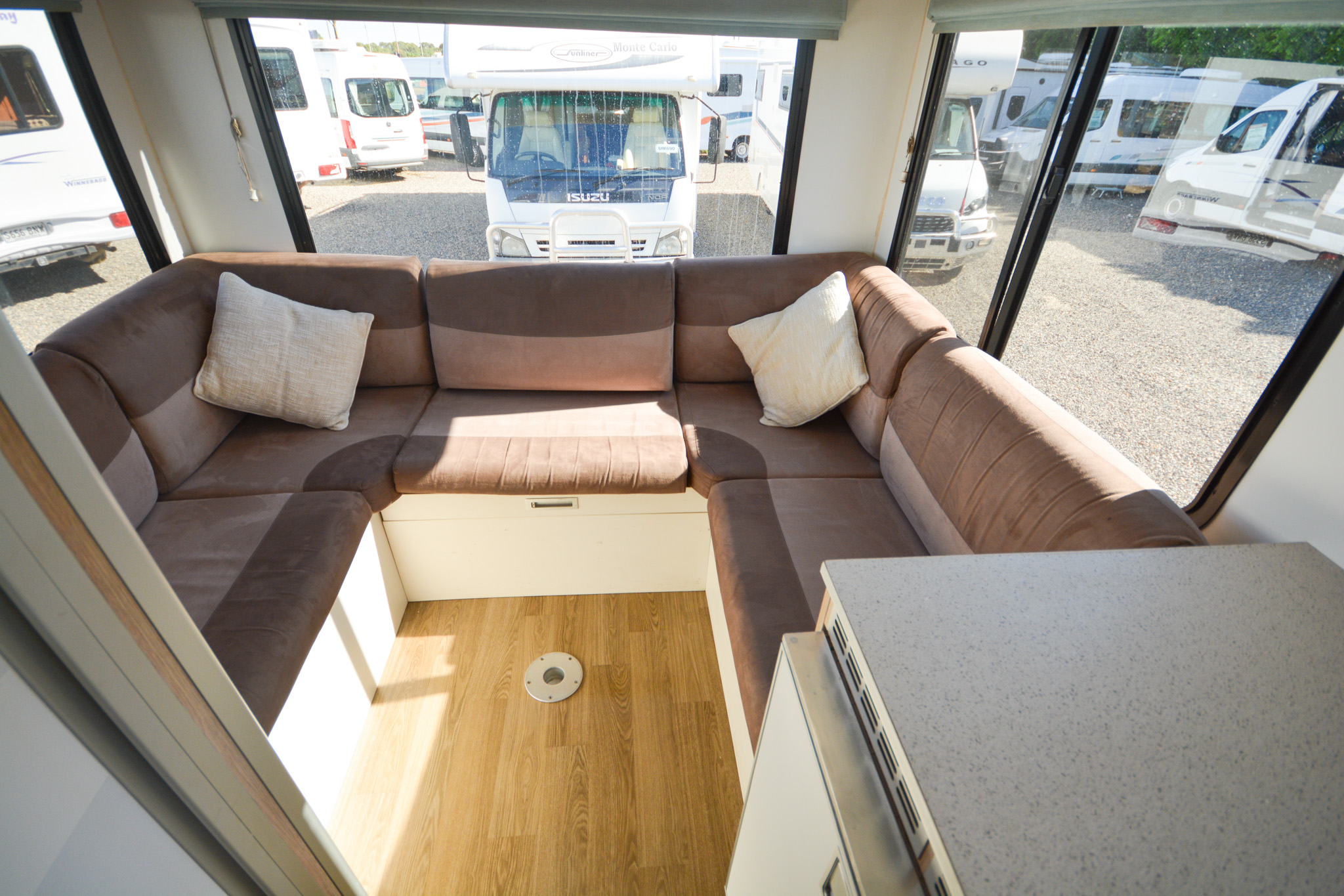 Carousel Popup Thumnails 21 - 2020 Kea River M721 Mercedes 6 Berth