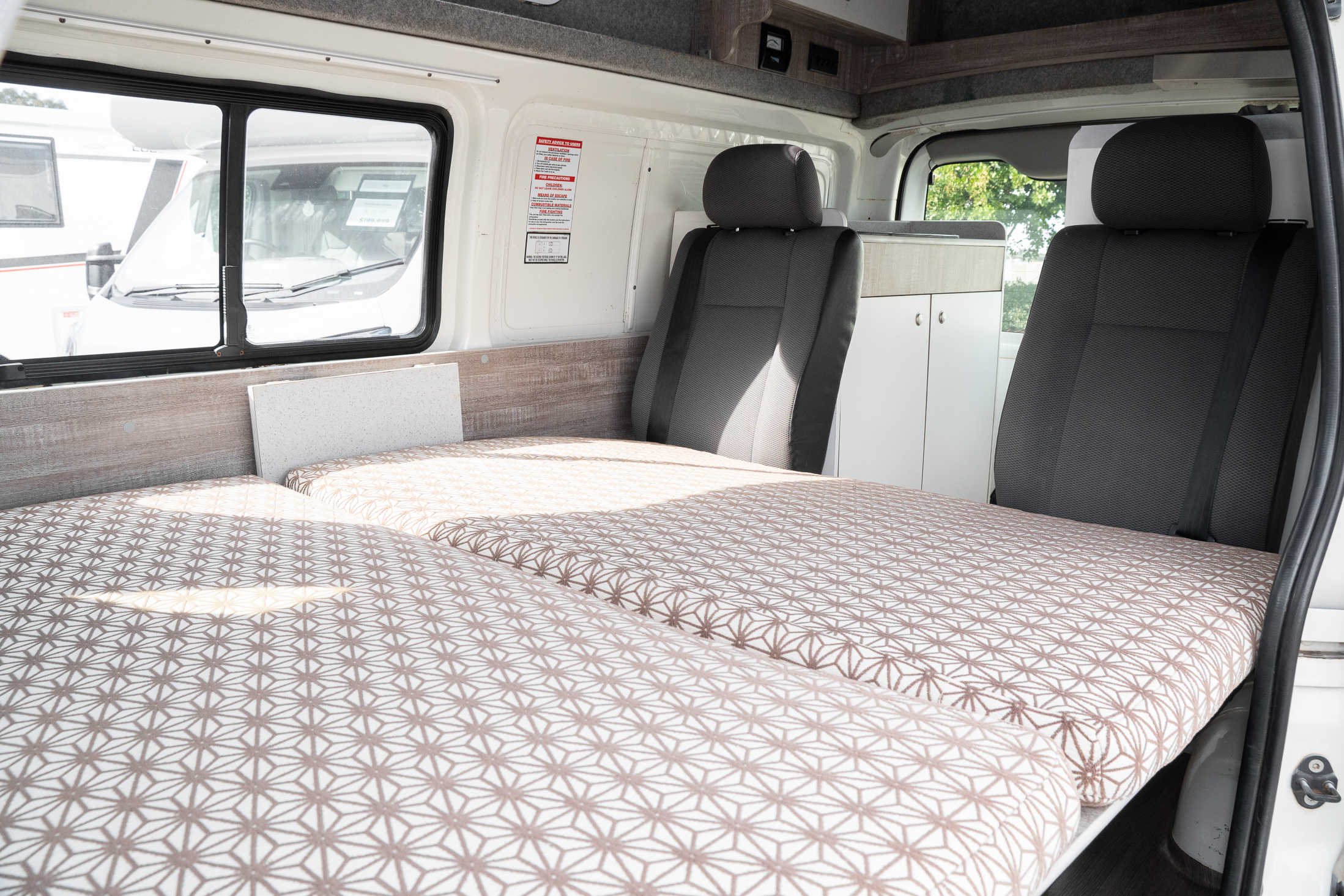 Carousel Popup Thumnails 32 - 2018 Talvor Endeavour Toyota 4 Berth