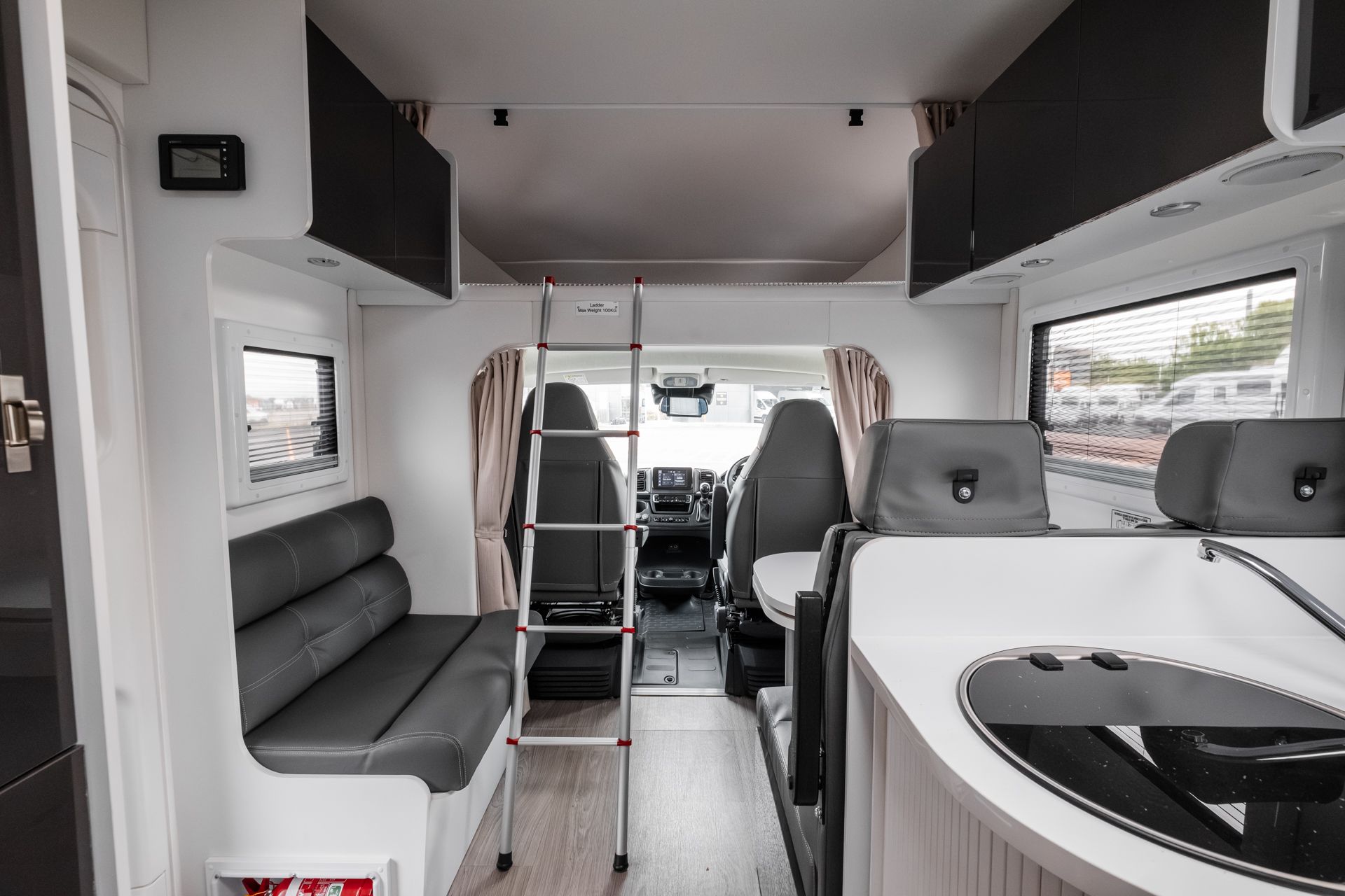 Carousel Popup Thumnails 21 - 2024 Windsor Flinders Fiat 4 Berth