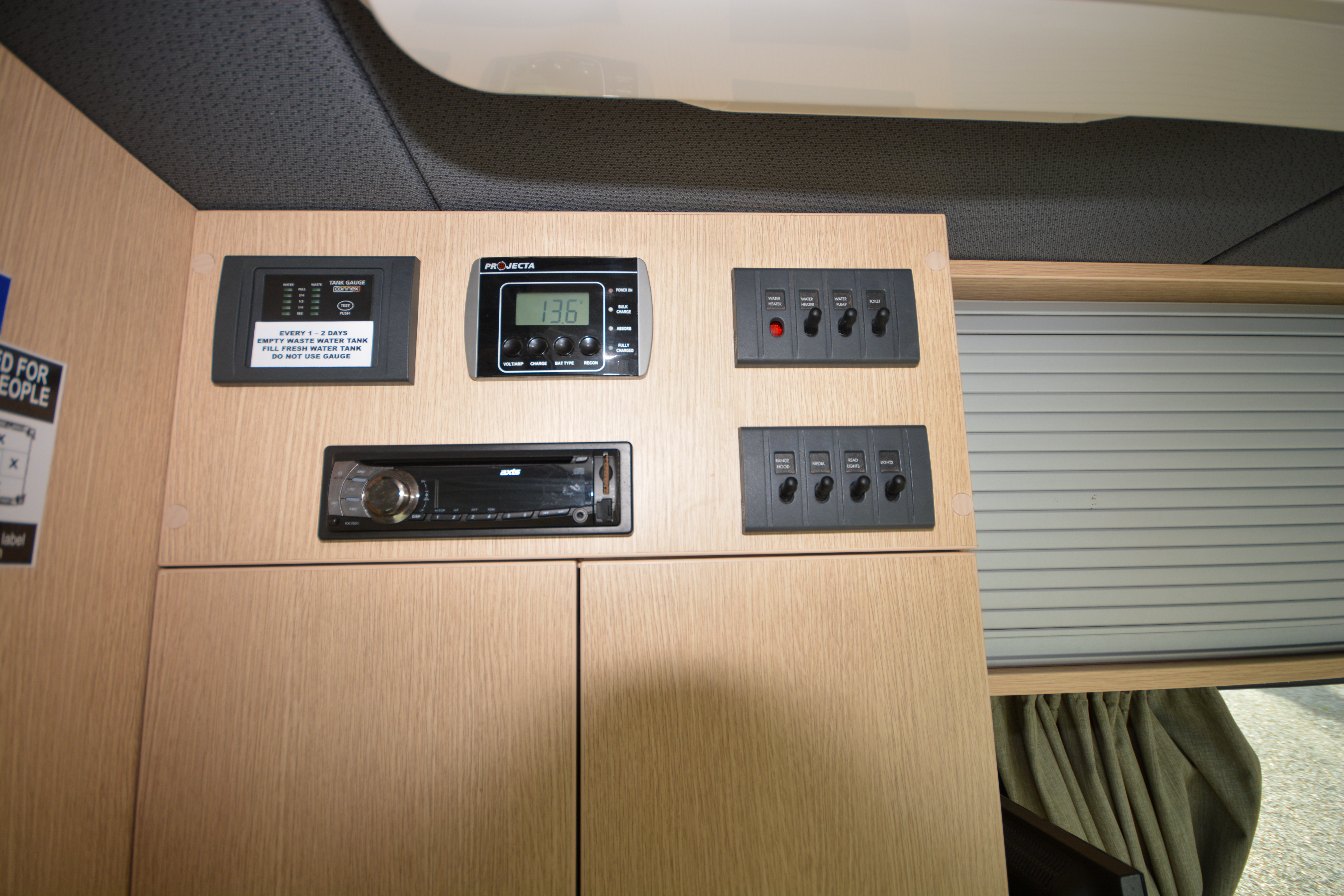 Carousel Popup Thumnails 26 - 2021 Kea Nomad M700 Mercedes 3 Berth