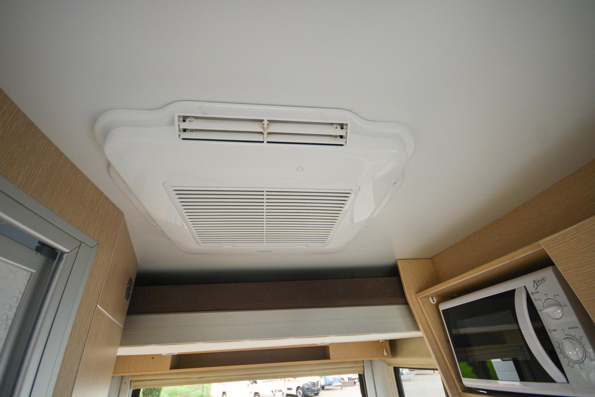 Carousel Popup Thumnails 31 - 2021 Kea Discovery M660 Mercedes 4 Berth