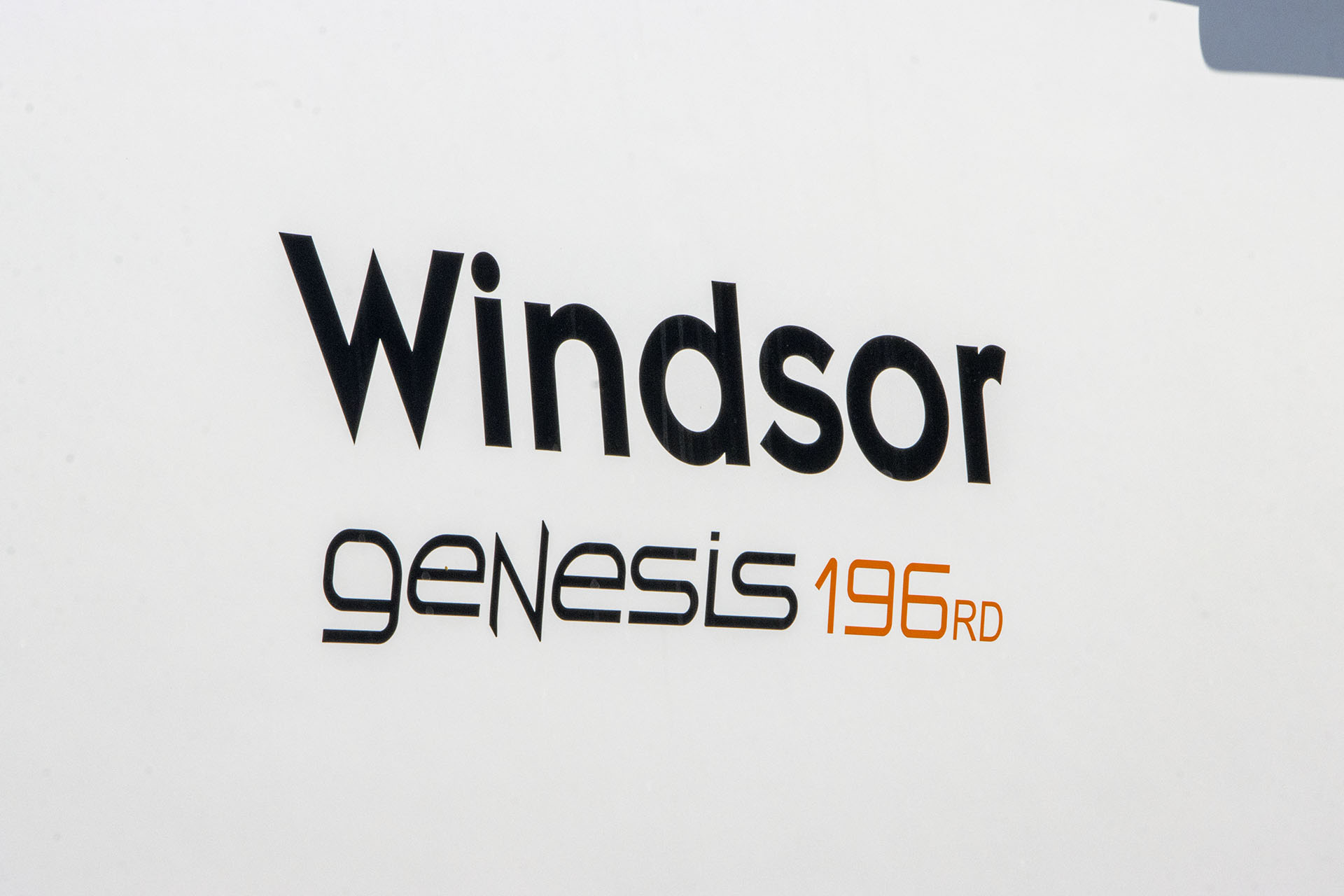 Carousel Popup Thumnails 16 - 2024 Windsor Genesis 196RD